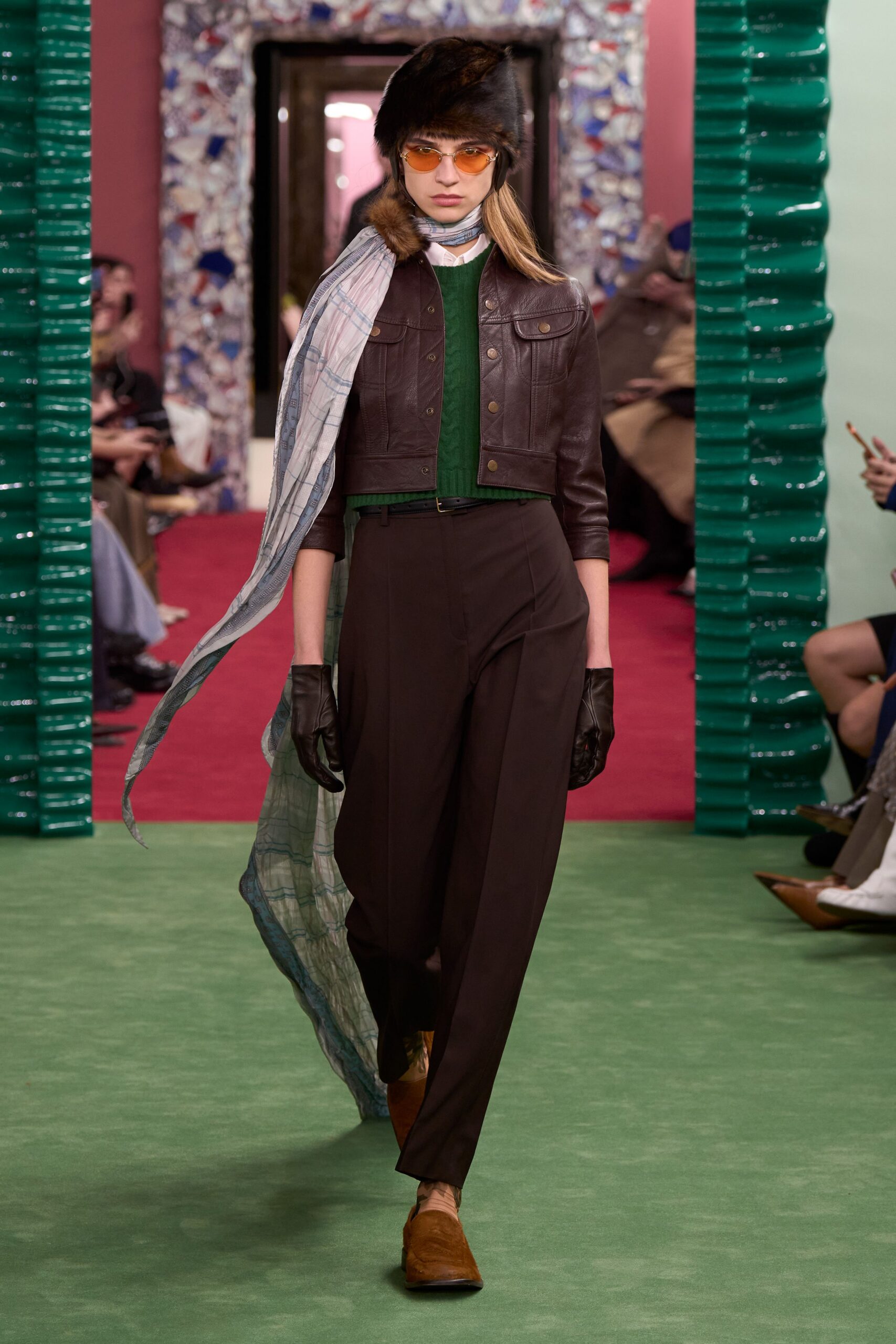 brown wool tailored pleated pants
