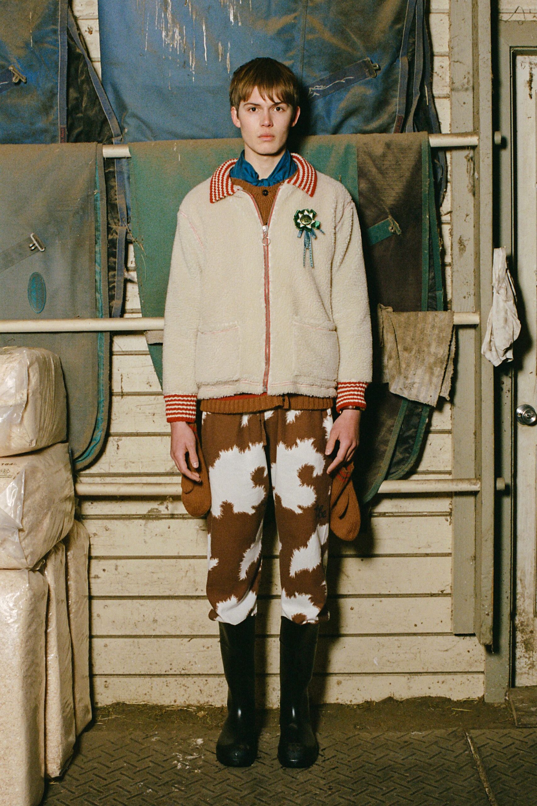 white cotton long-sleeve collared relaxed zippered jacket