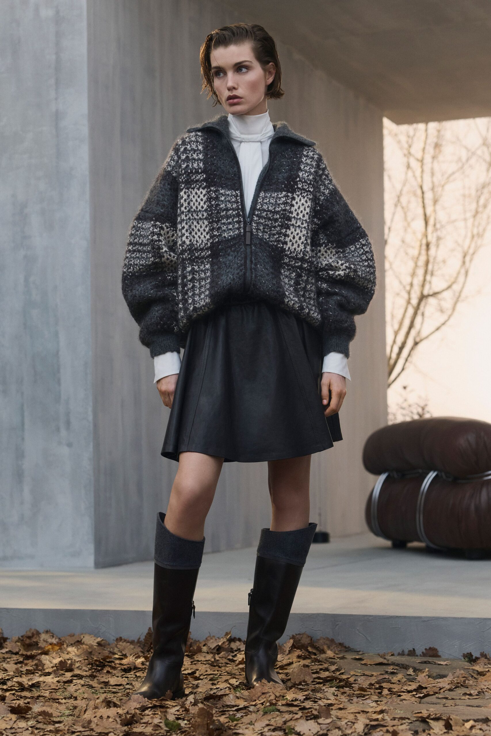 gray wool long-sleeve collared oversized checked jacket