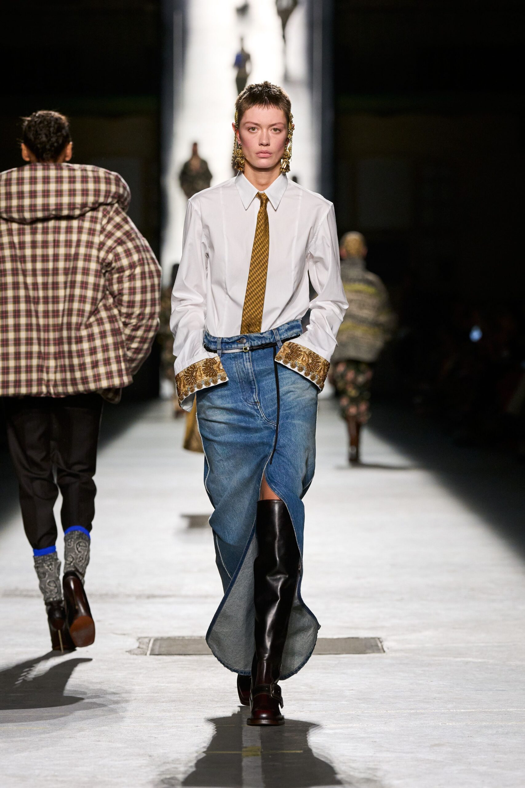 blue denim slit fitted skirt