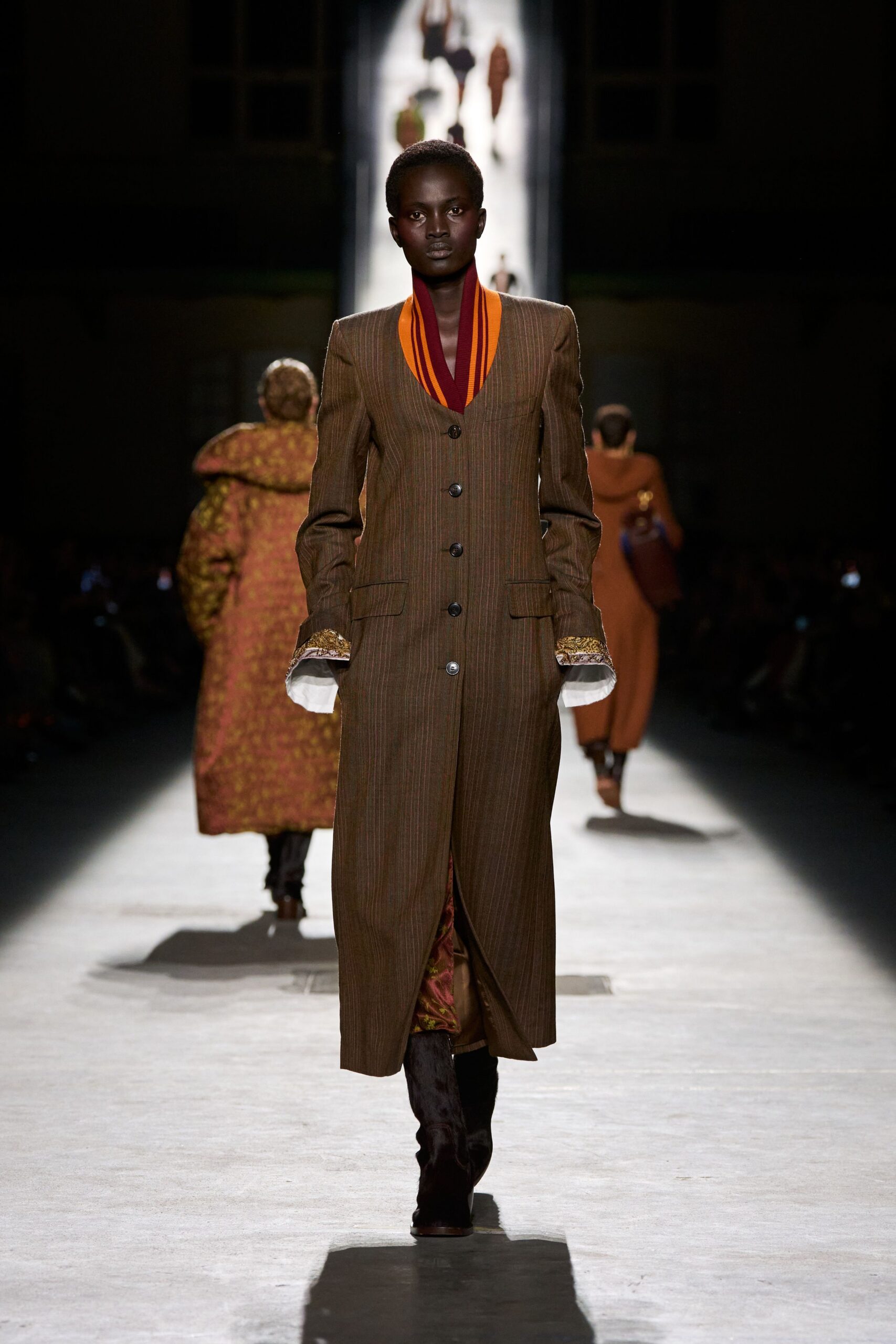 brown wool long-sleeve collared fitted buttoned striped coat