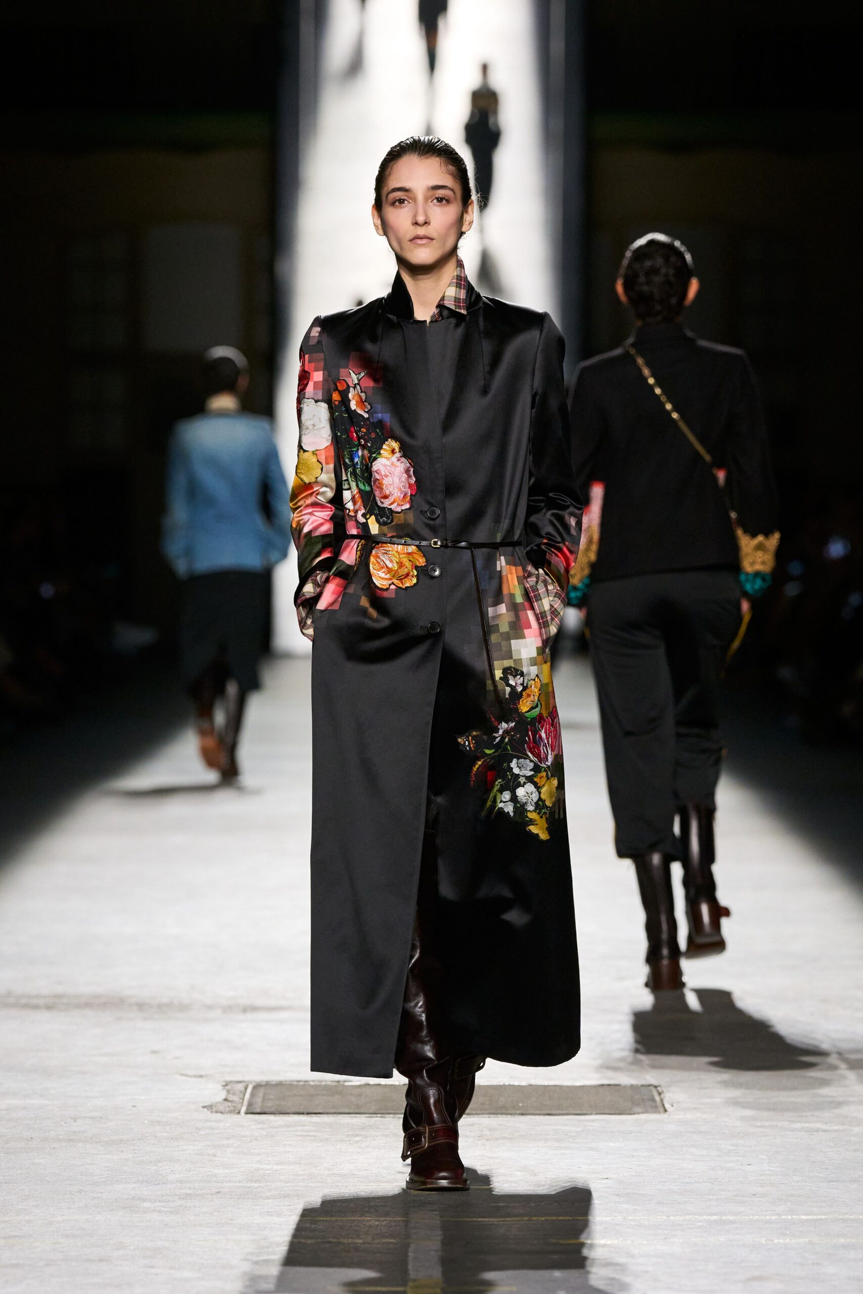 black silk long-sleeve collared fitted embroidered pockets coat