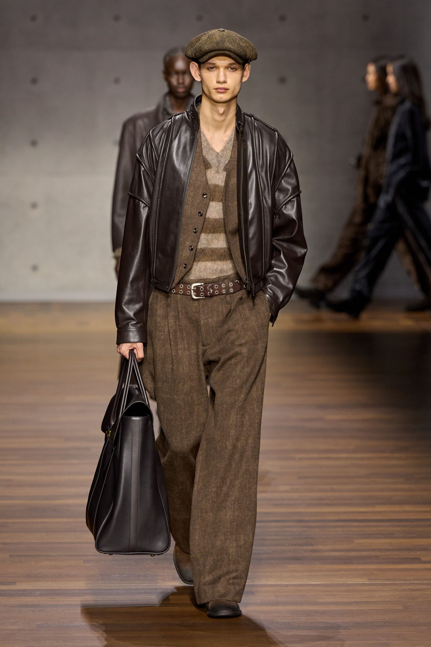 brown wool v-neck long-sleeve fitted striped shirt