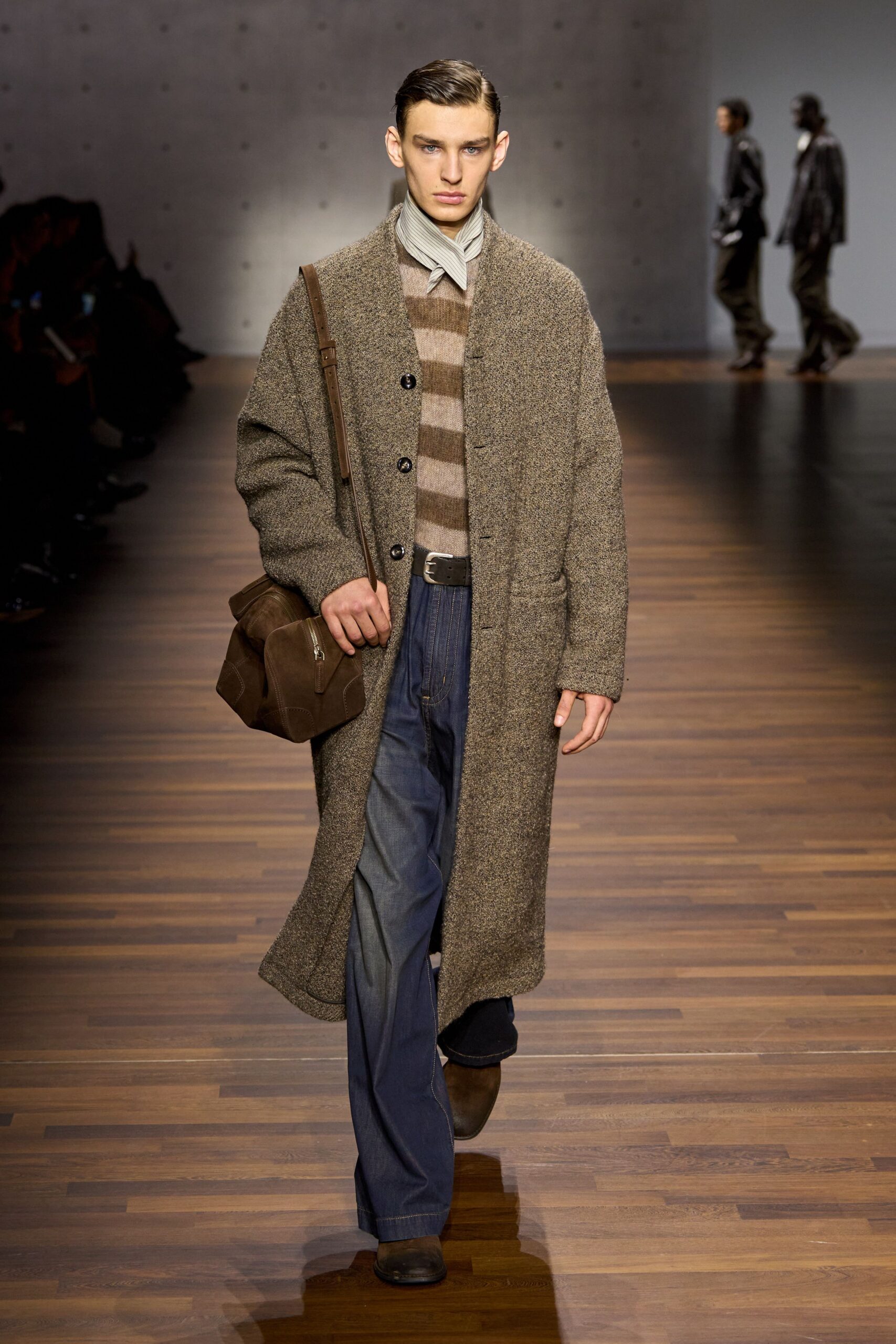 brown wool long-sleeve collared relaxed buttoned maxi coat