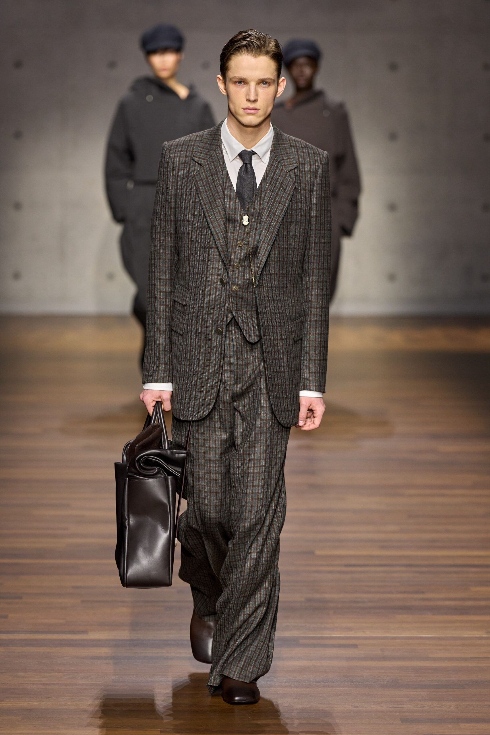 brown wool long-sleeve collared tailored checked suit