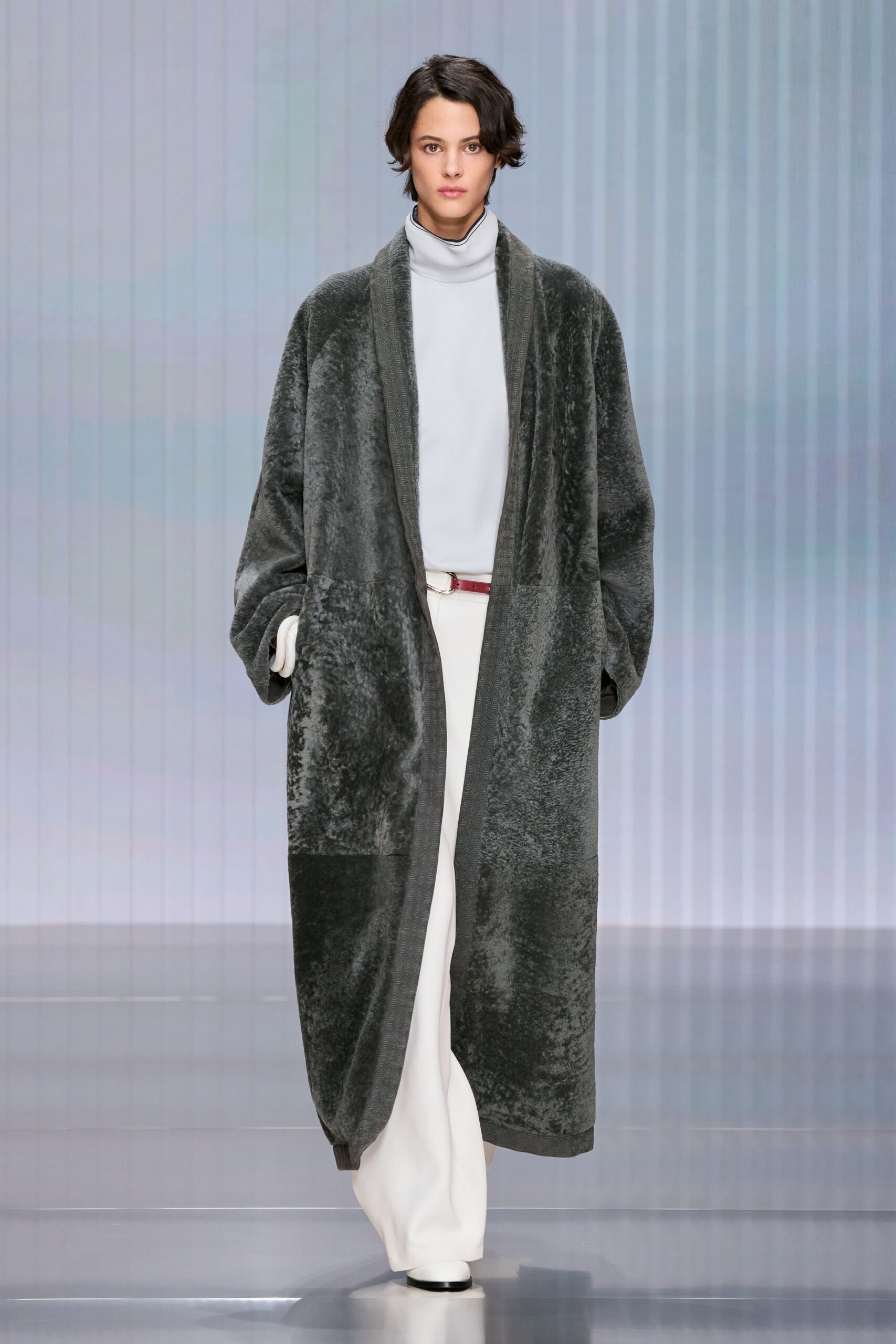gray faux-fur long-sleeve oversized textured coat