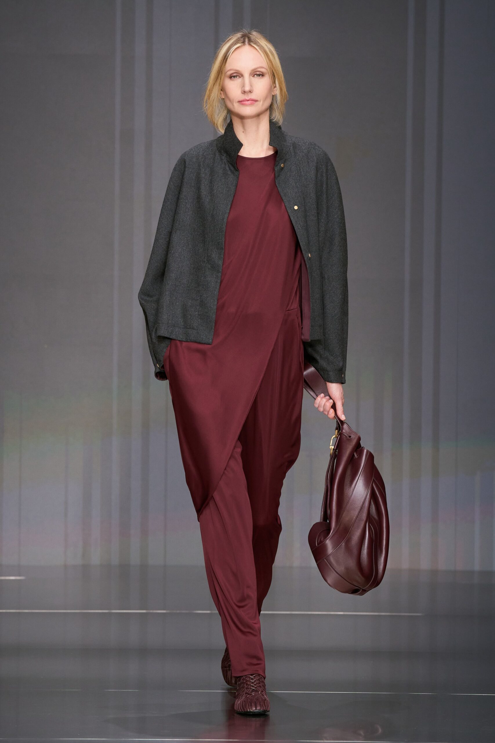 gray wool long-sleeve collared relaxed buttoned jacket