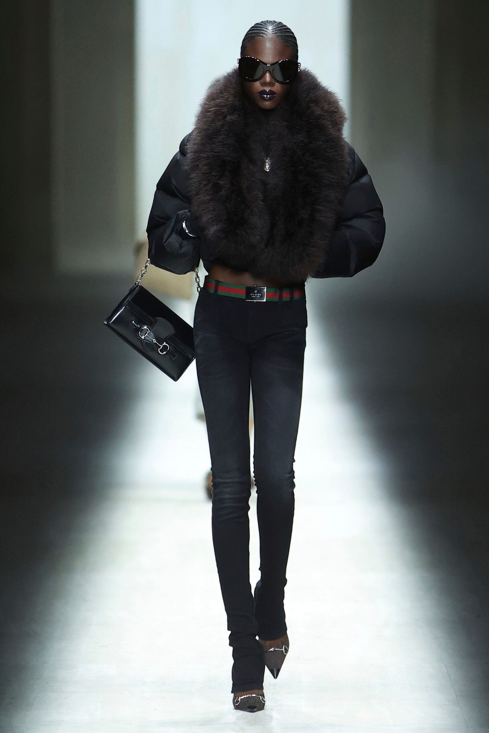 black fur long-sleeve collared fitted padded jacket