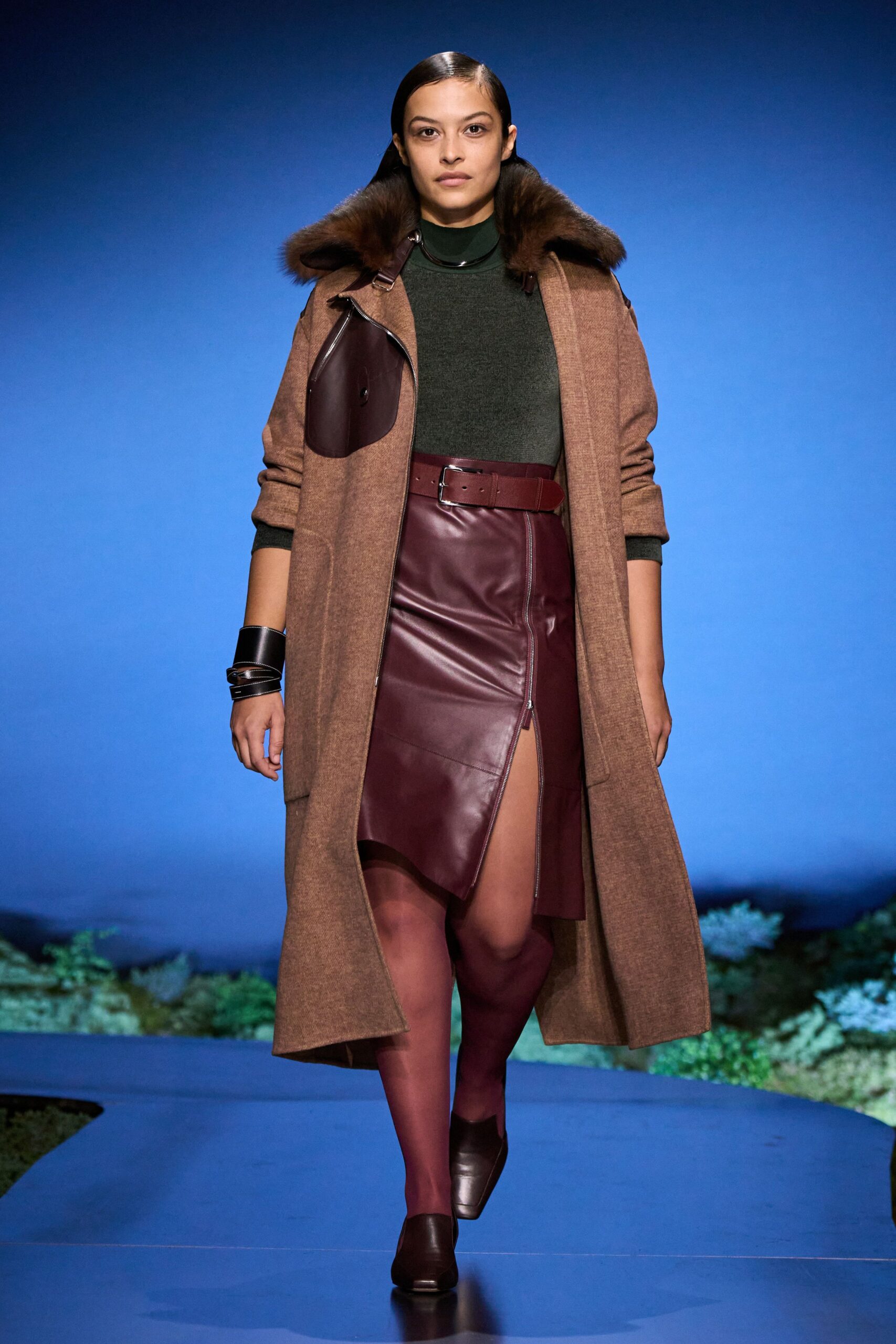 brown wool long-sleeve collared relaxed zippered pockets coat