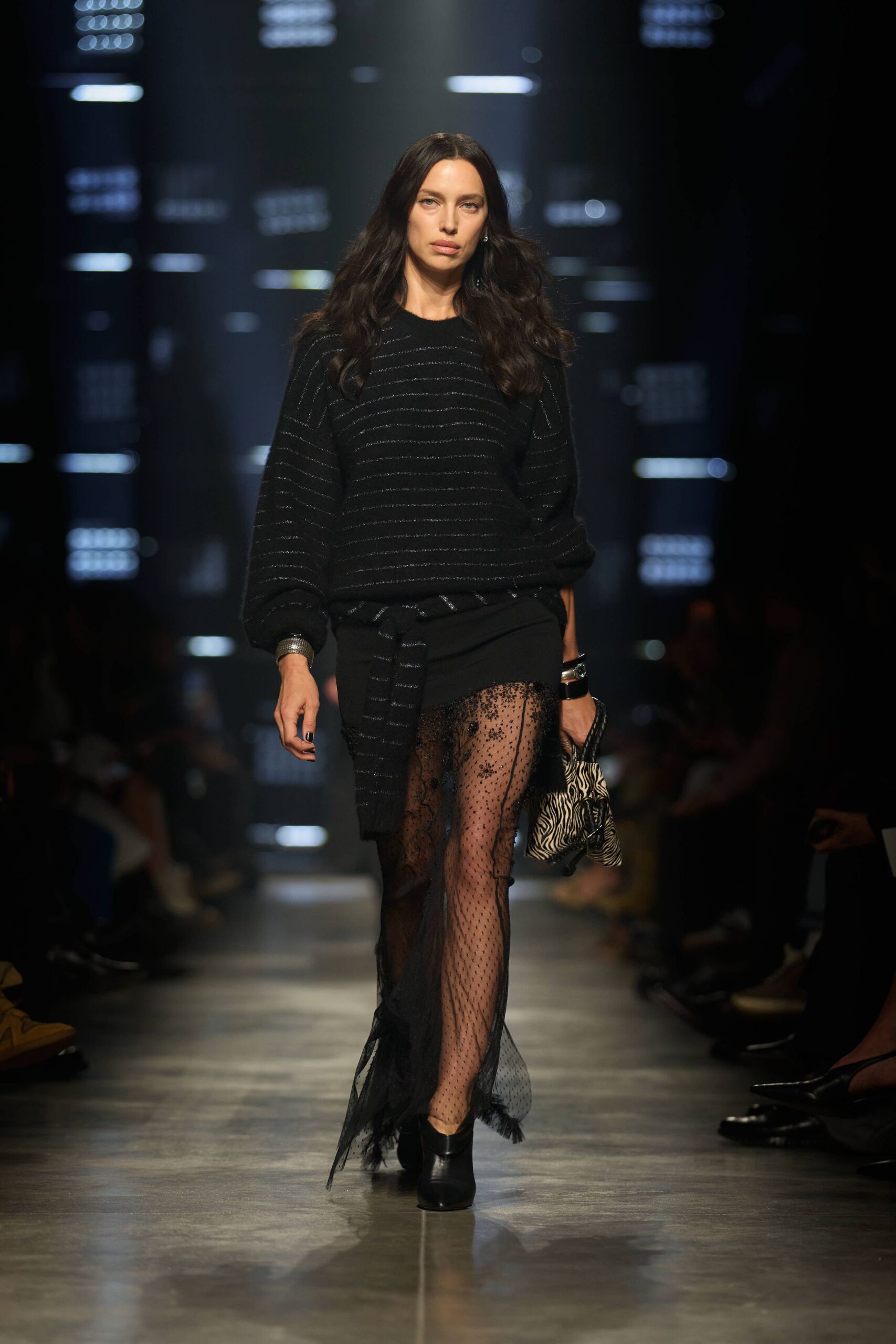 black wool long-sleeve collared relaxed textured cropped sweater