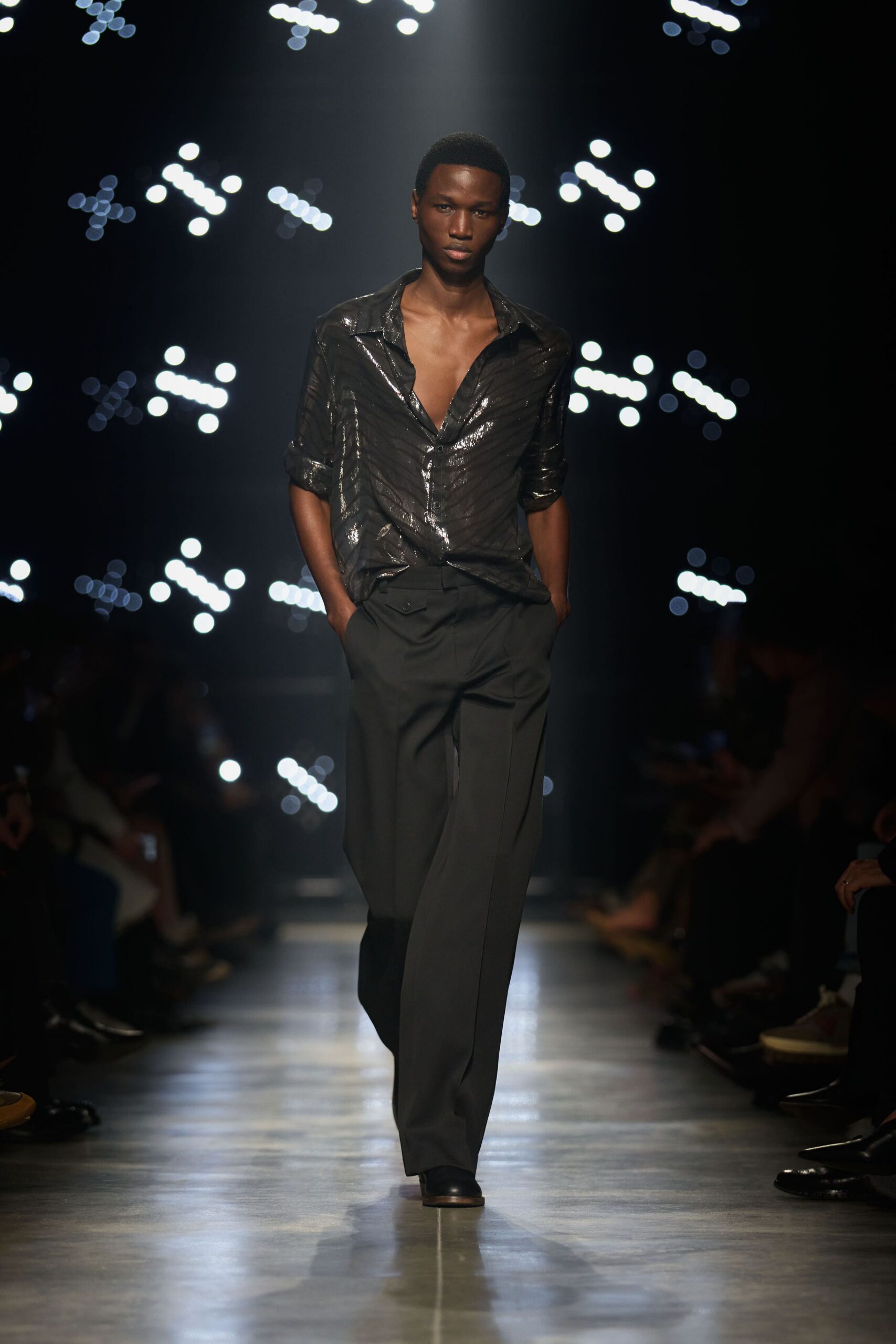 black silk long-sleeve v-neck fitted shiny shirt
