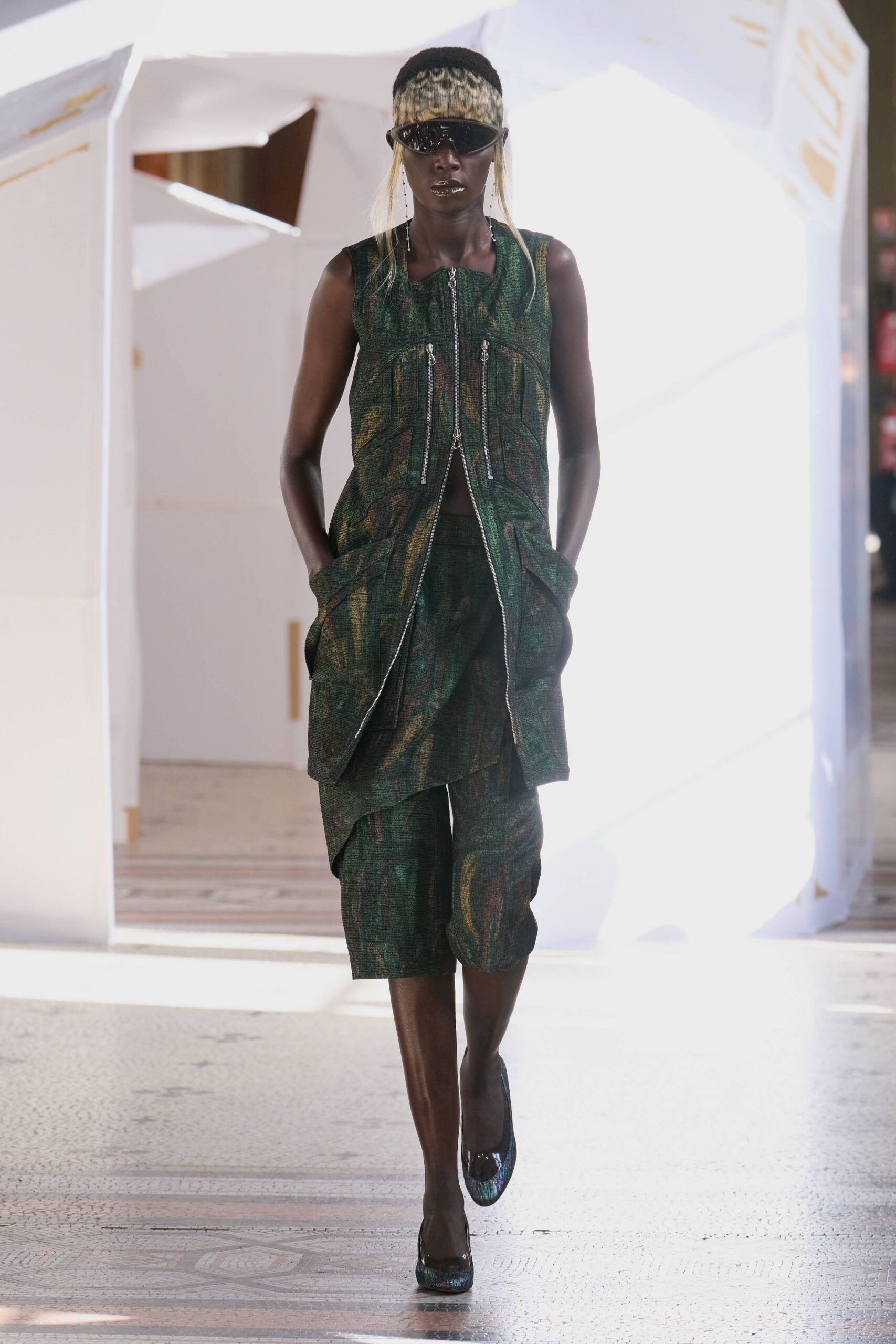 green cotton sleeveless fitted zippered pockets short jumpsuit