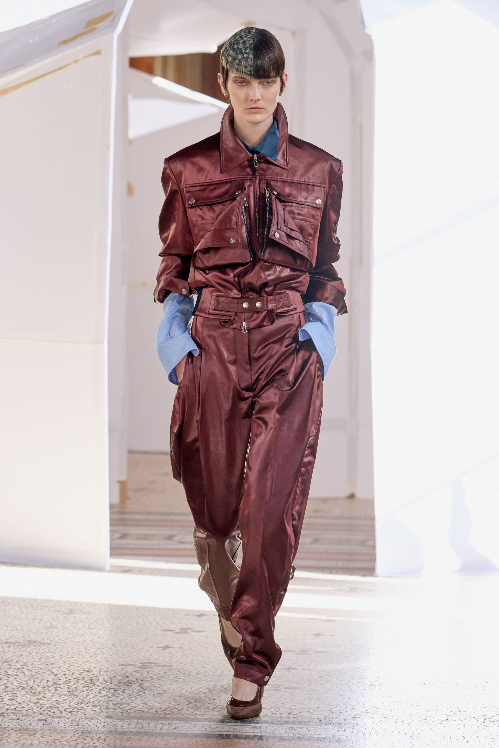 maroon satin long-sleeve collared fitted buttoned jacket