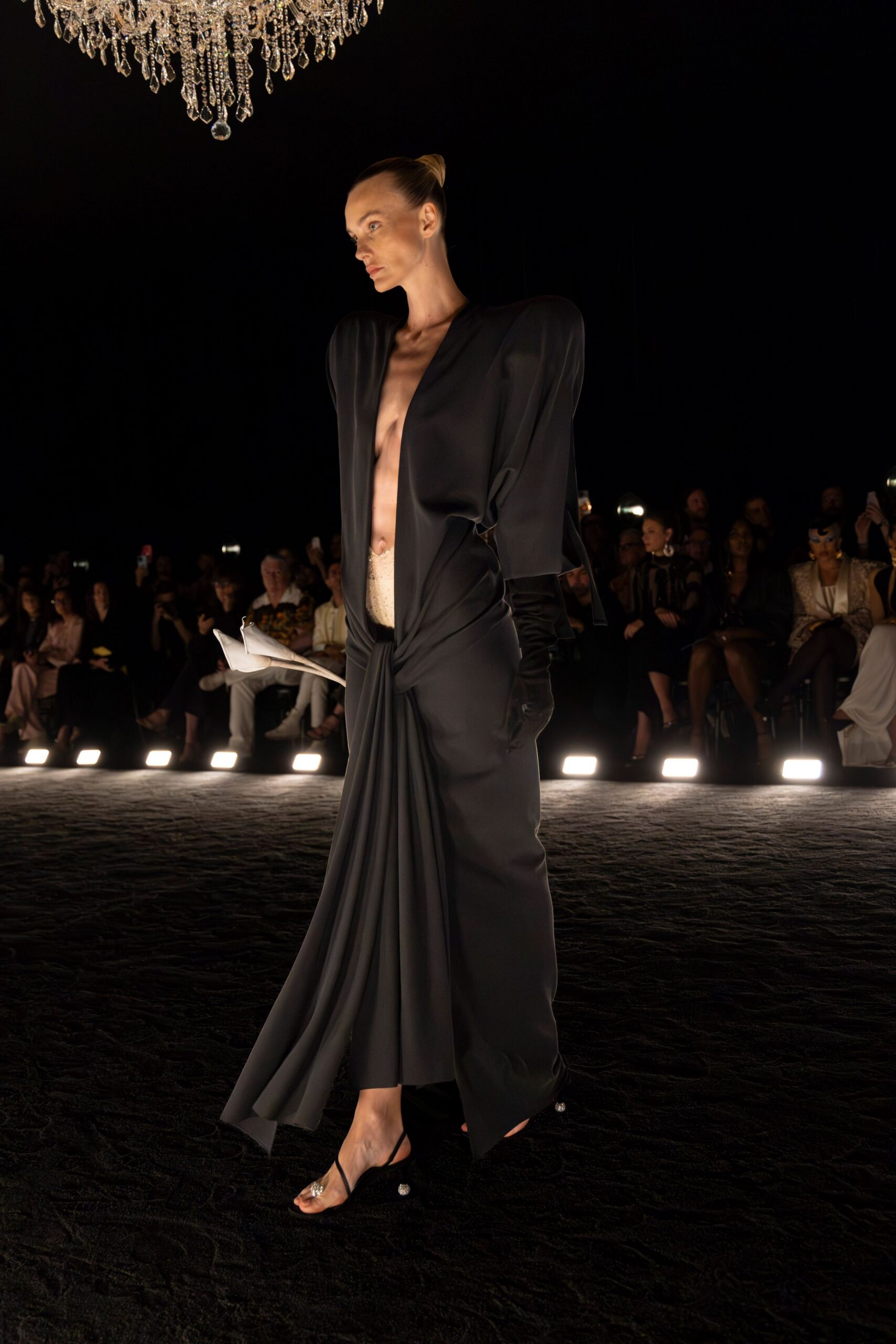 Schiaparelli Fall 2024 Couture Look 2