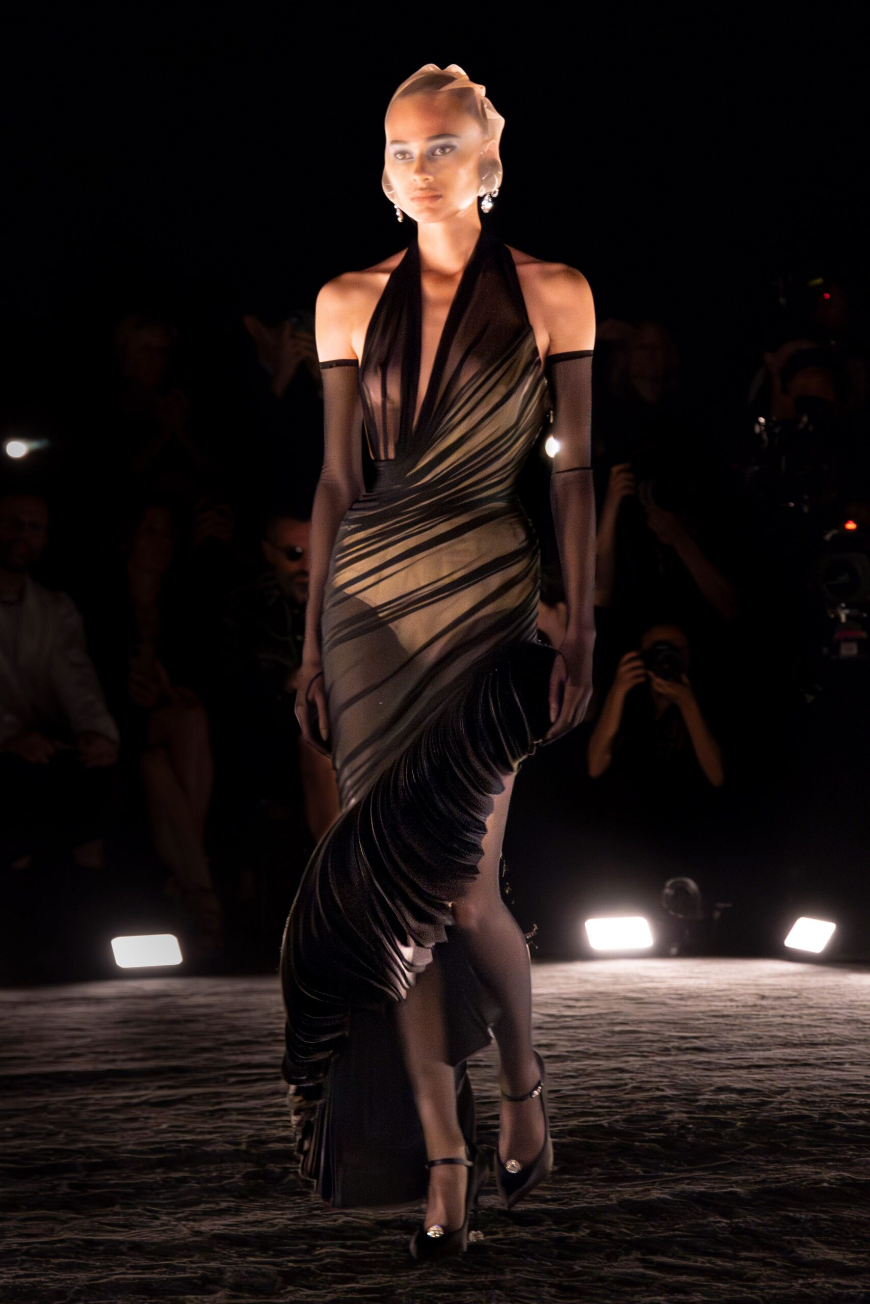 Schiaparelli Fall 2024 Couture Look 9