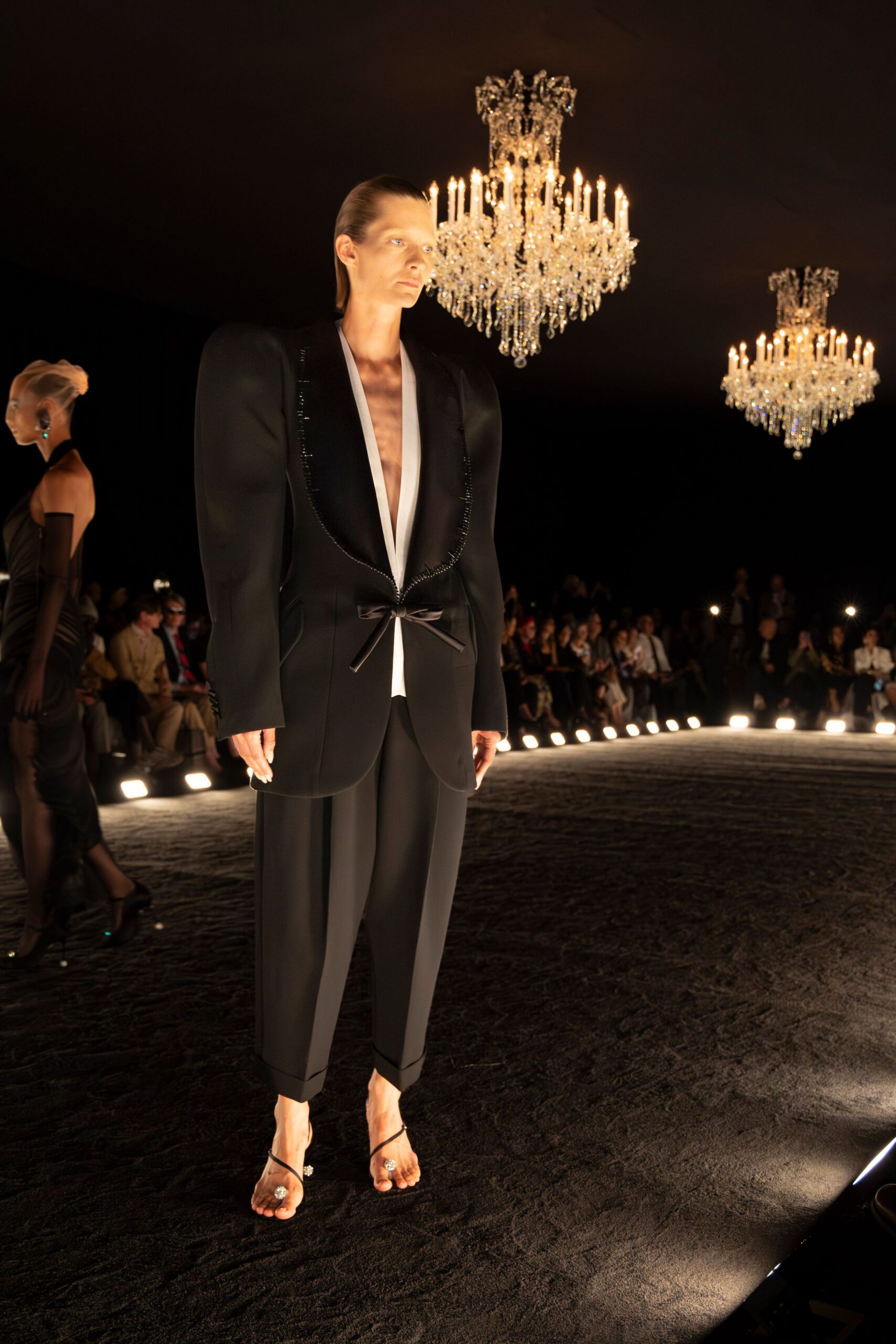 Schiaparelli Fall 2024 Couture Look 11
