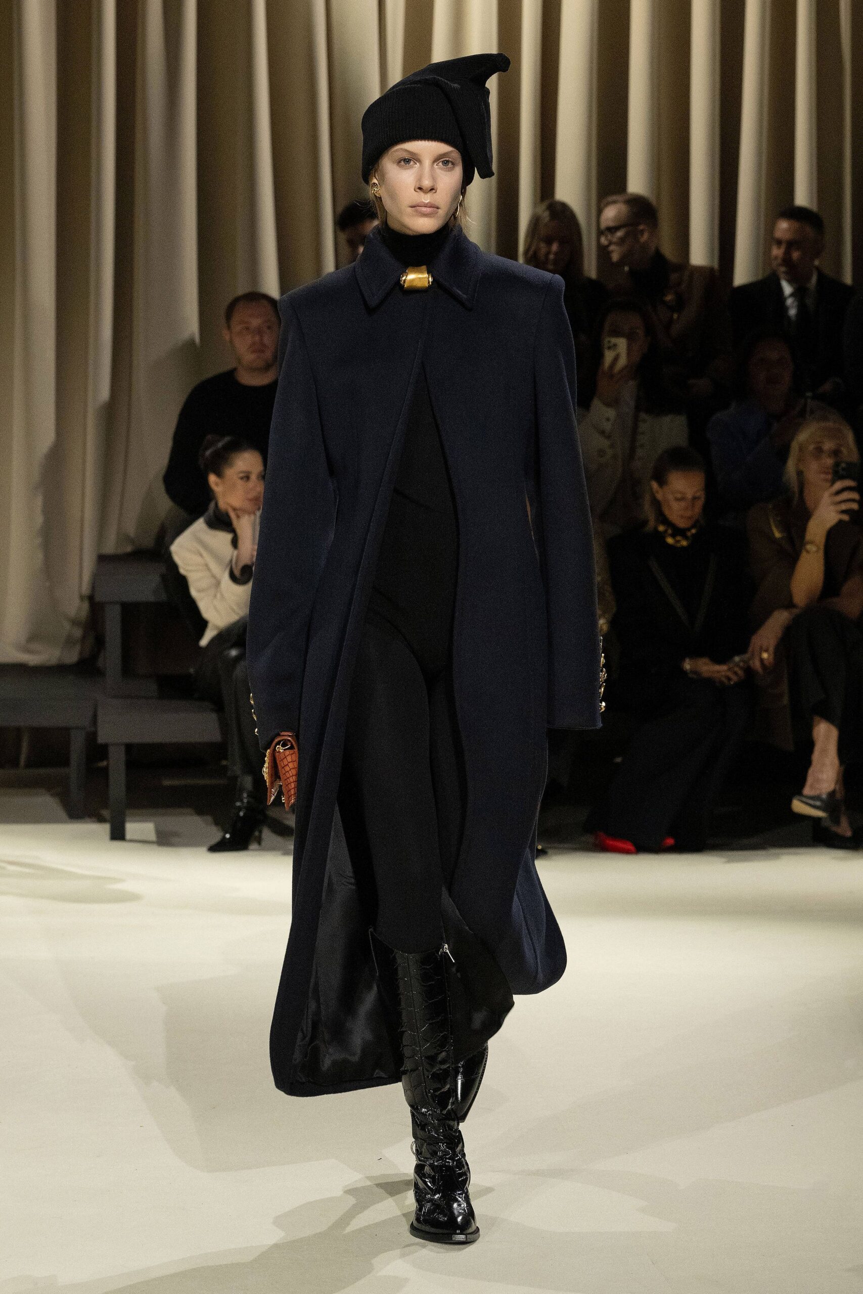 Schiaparelli Fall 2024 Ready-to-Wear Look 7