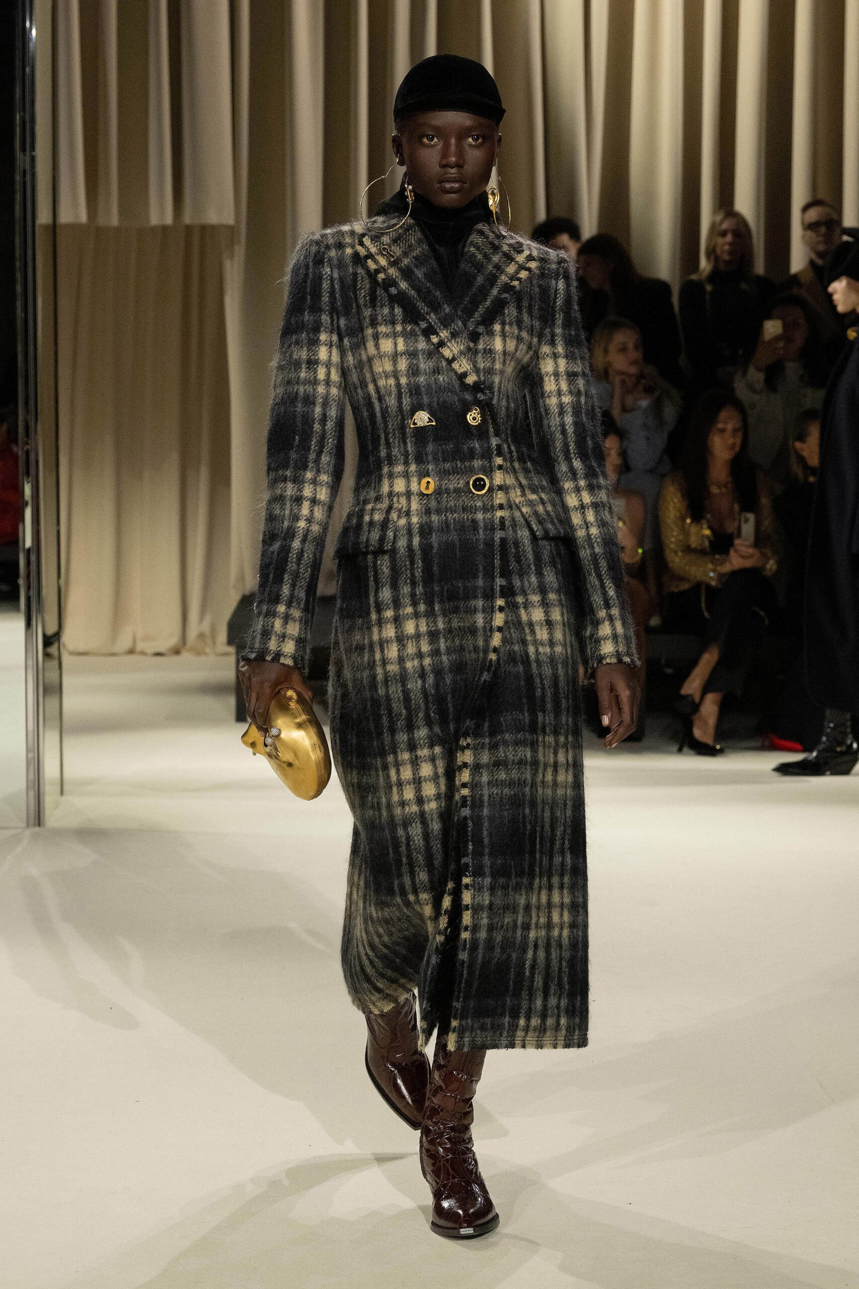 Schiaparelli Fall 2024 Ready-to-Wear Look 10