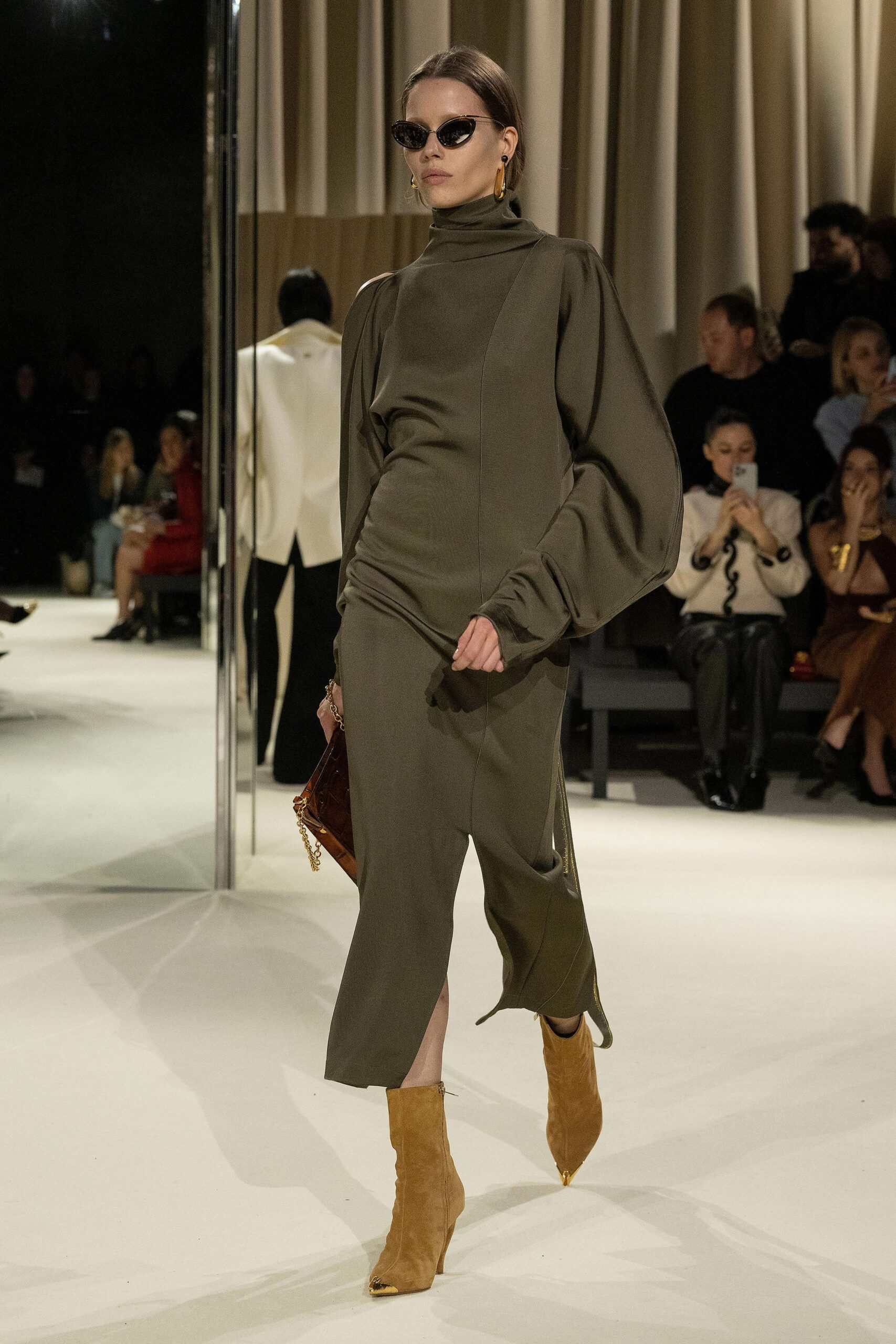 Schiaparelli Fall 2024 Ready-to-Wear Look 14