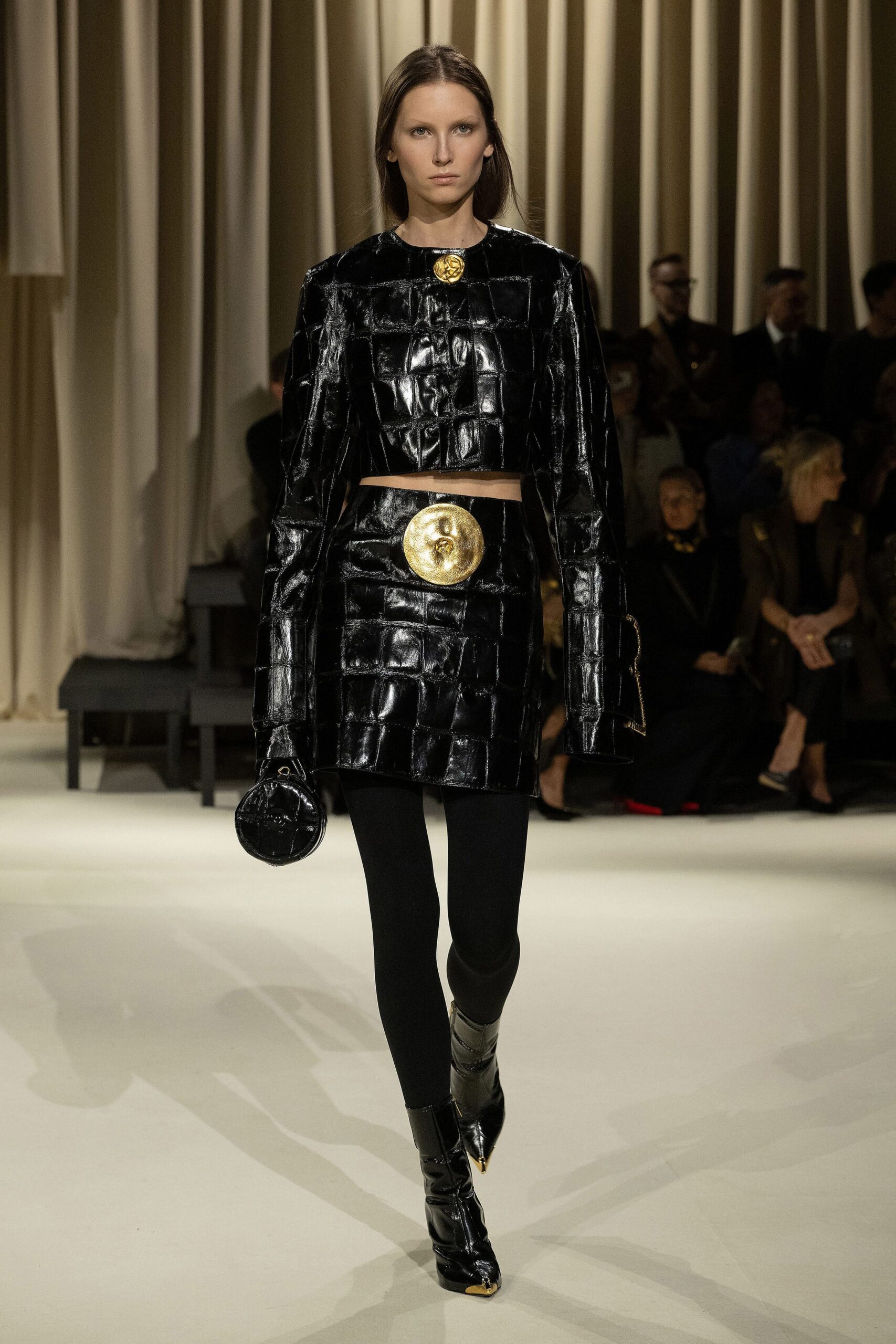 Schiaparelli Fall 2024 Ready-to-Wear Look 19