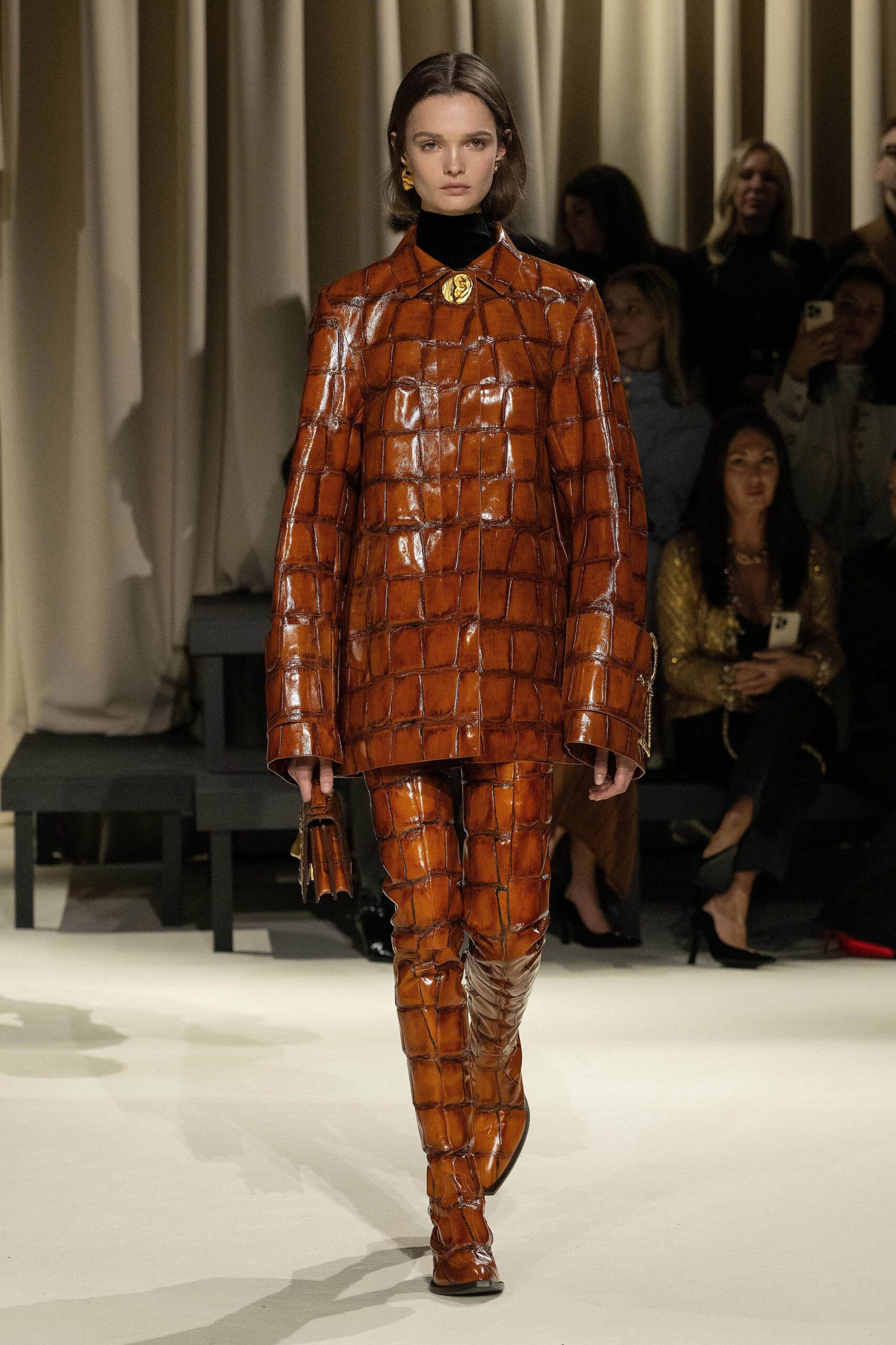 Schiaparelli Fall 2024 Ready-to-Wear Look 20