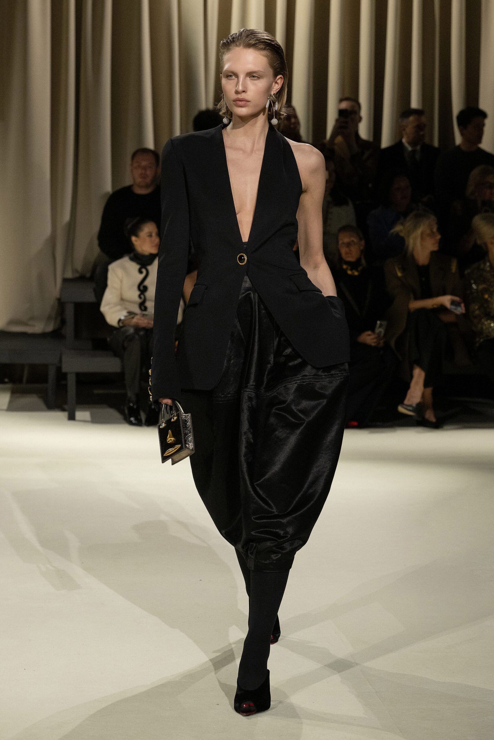 Schiaparelli Fall 2024 Ready-to-Wear Look 25