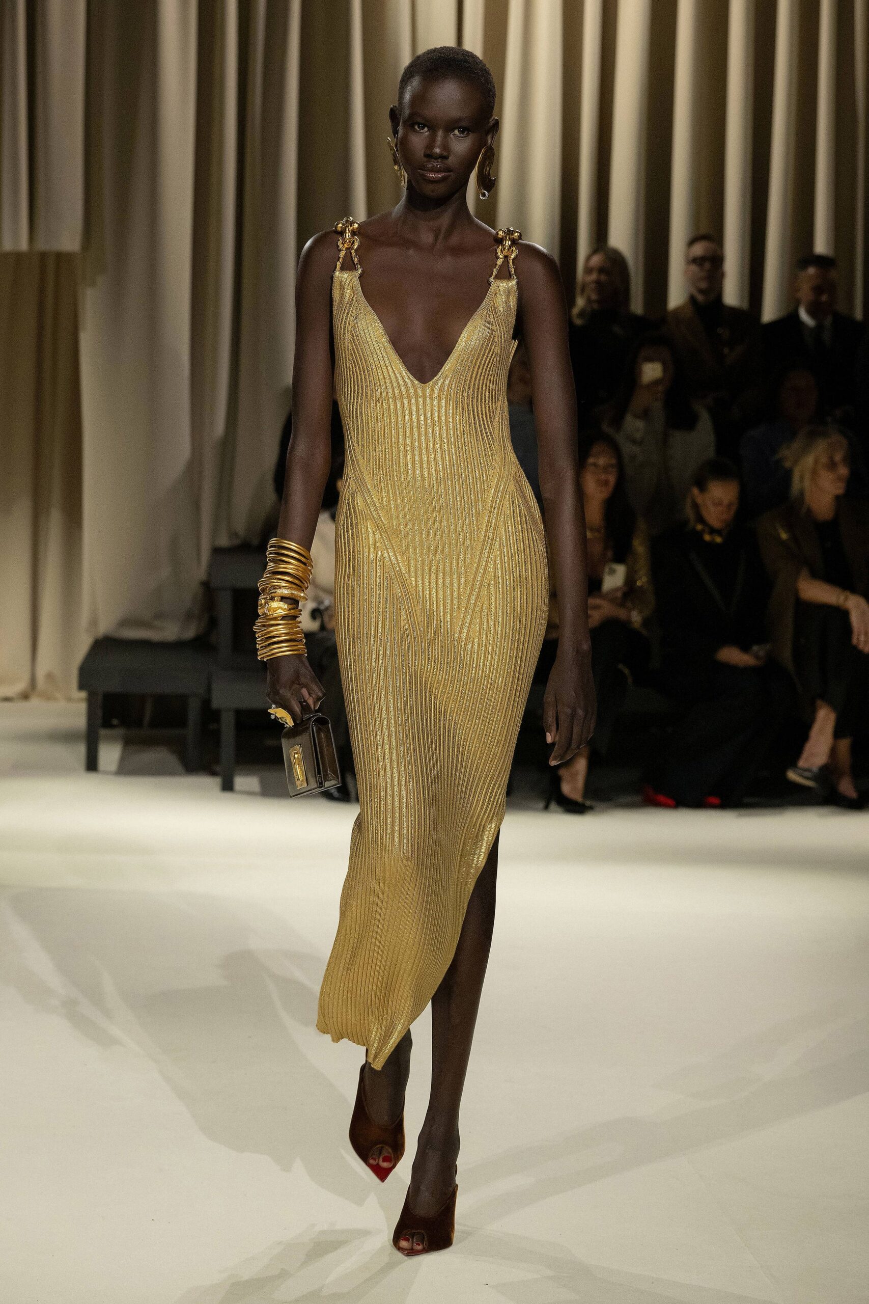 Schiaparelli Fall 2024 Ready-to-Wear Look 30