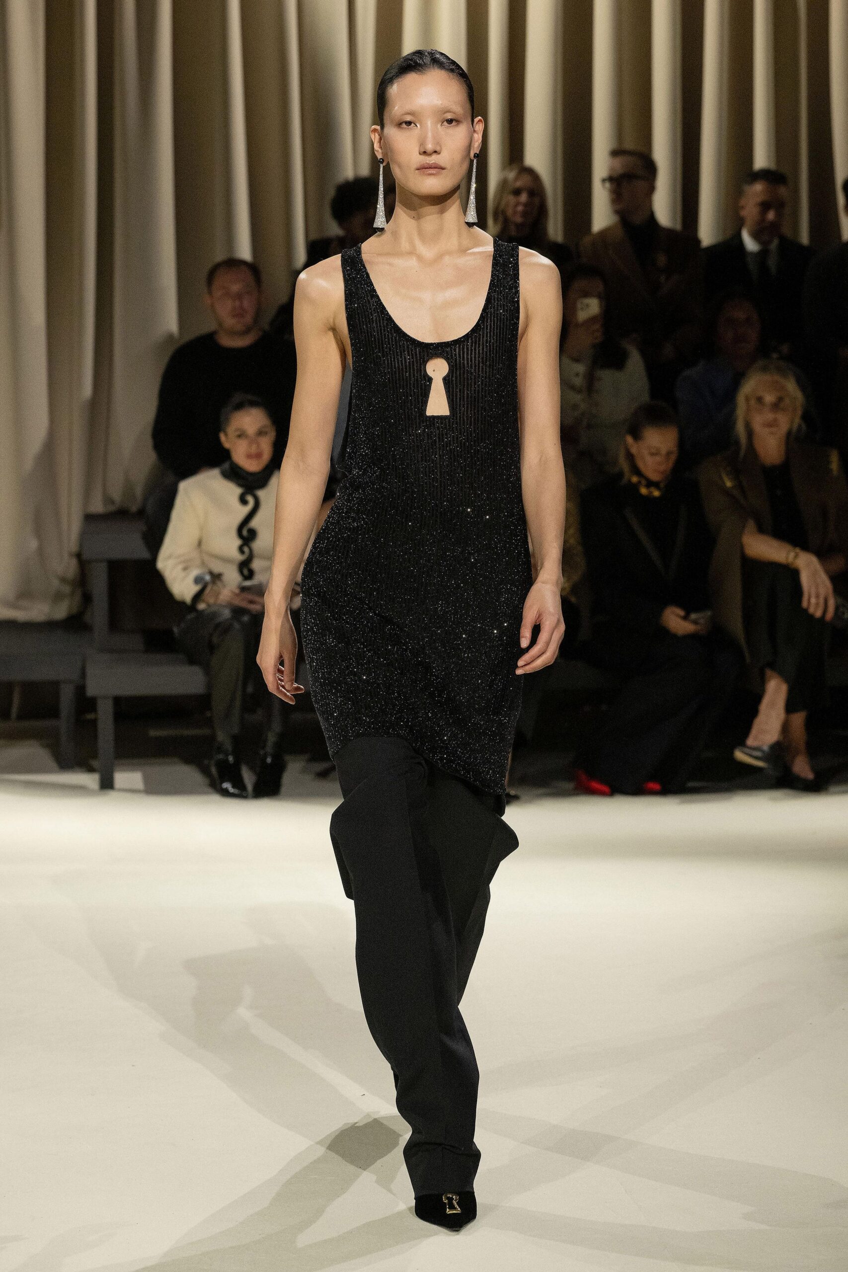 Schiaparelli Fall 2024 Ready-to-Wear Look 31