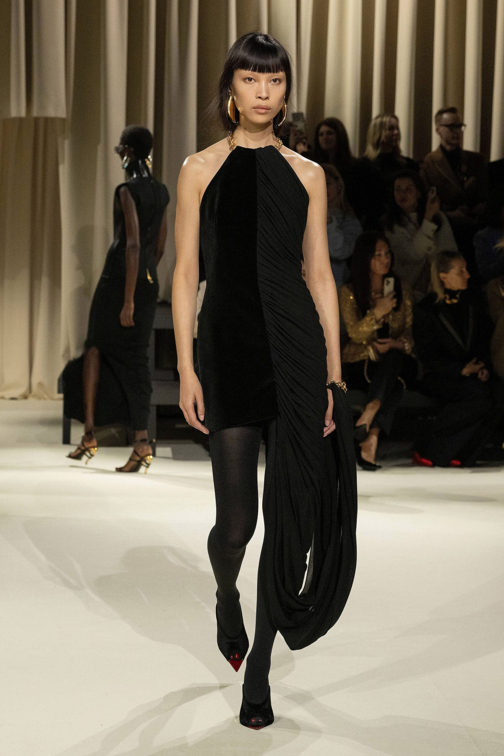 Schiaparelli Fall 2024 Ready-to-Wear Look 32