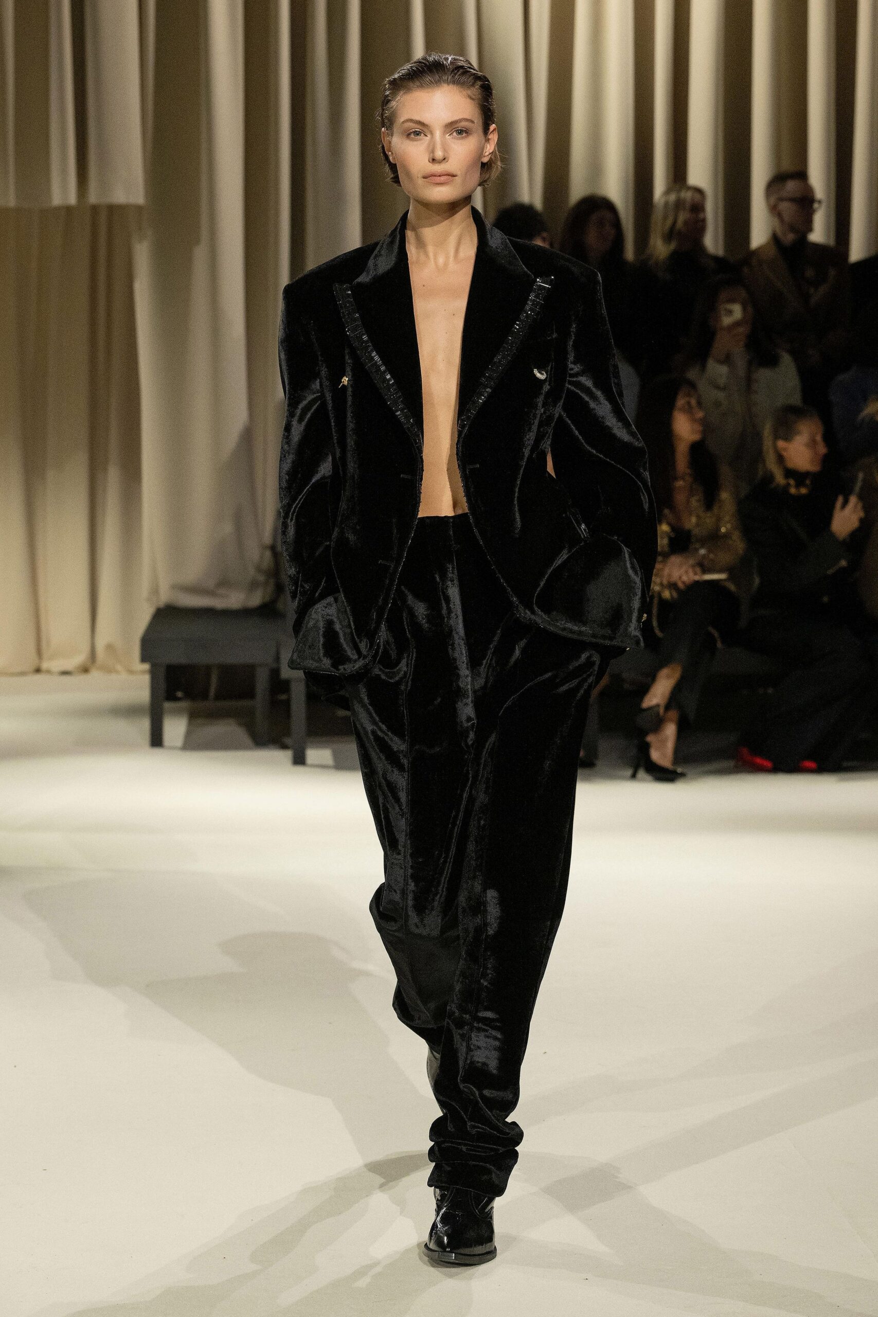 Schiaparelli Fall 2024 Ready-to-Wear Look 35