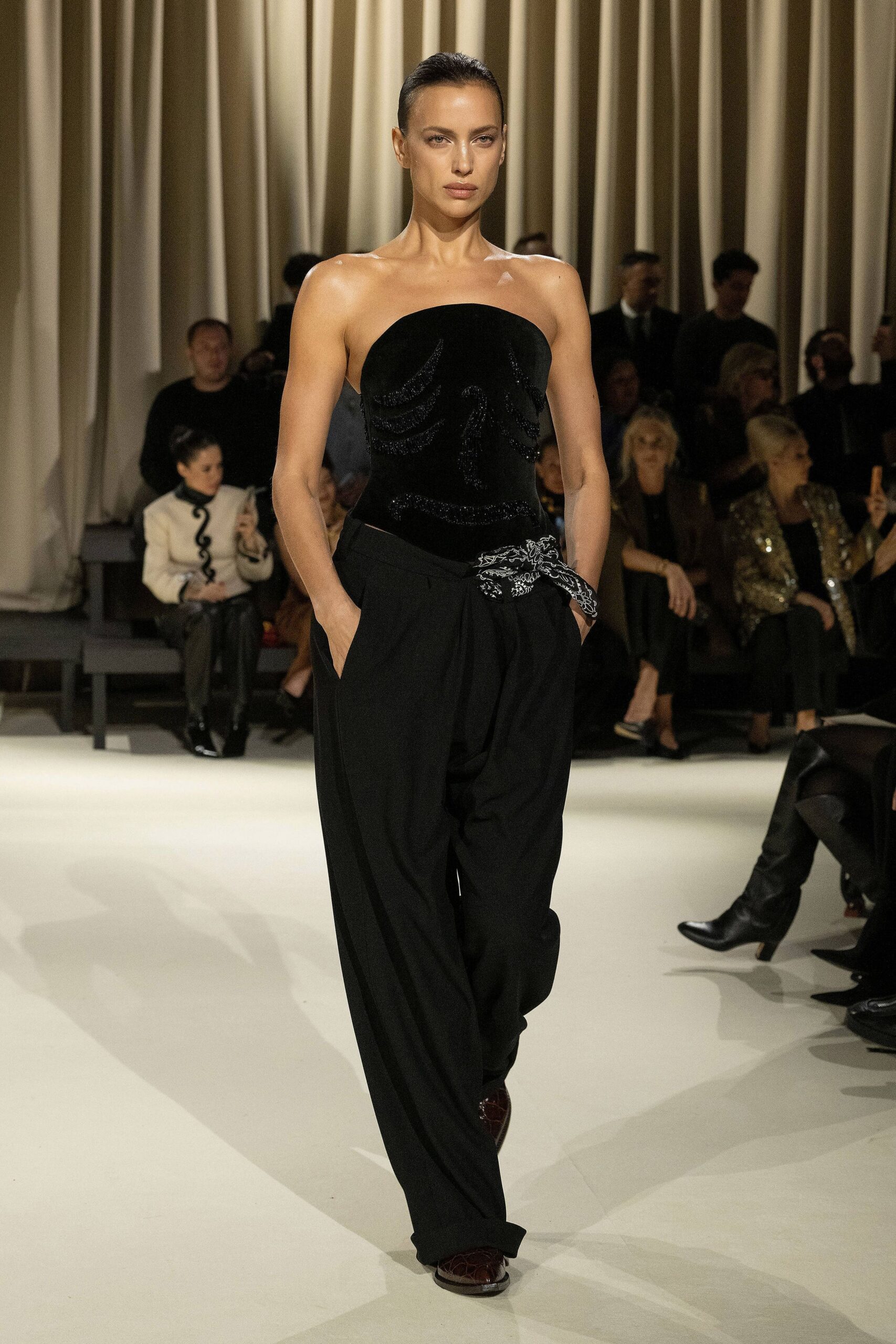 Schiaparelli Fall 2024 Ready-to-Wear Look 36