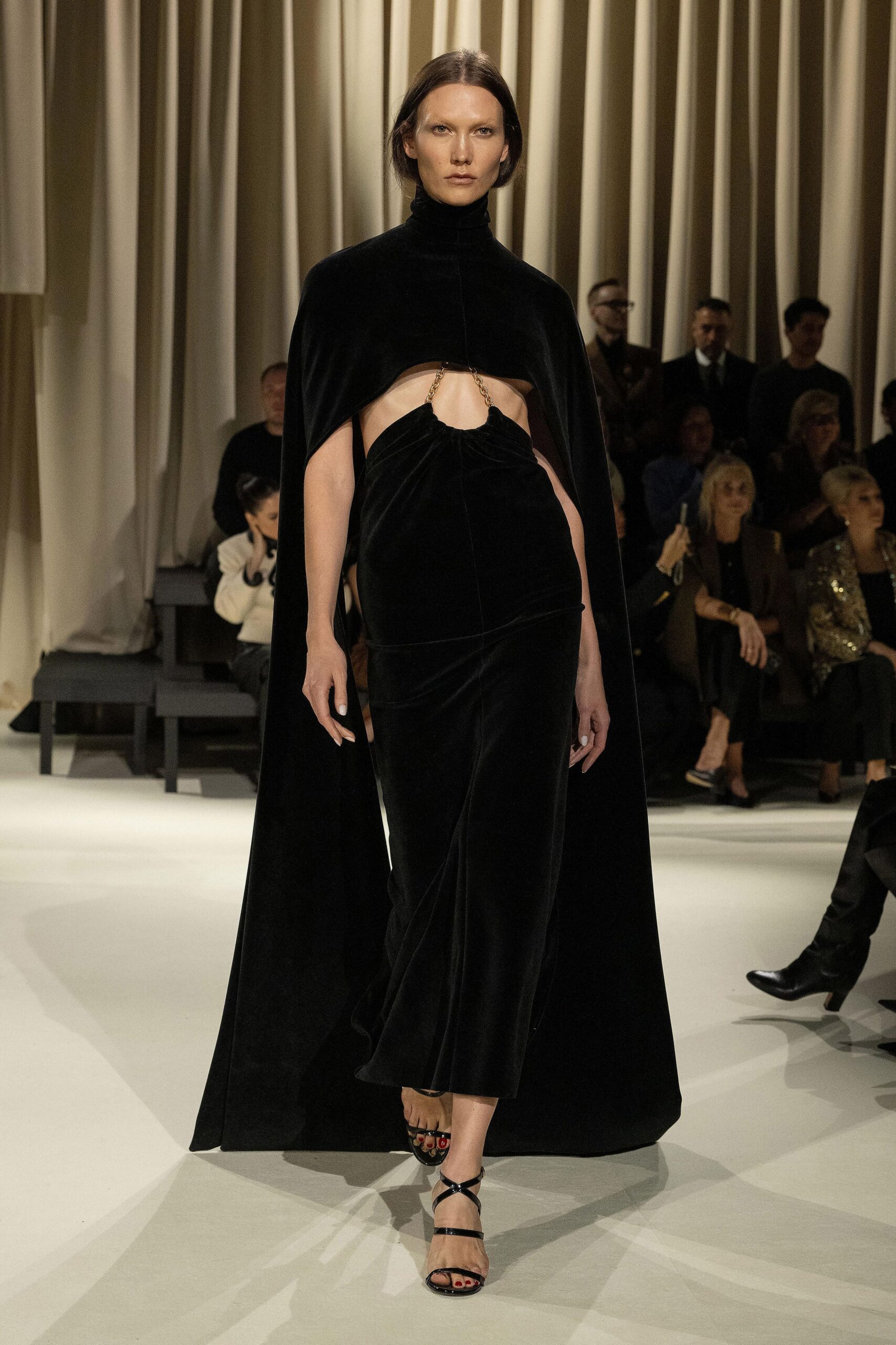 Schiaparelli Fall 2024 Ready-to-Wear Look 37