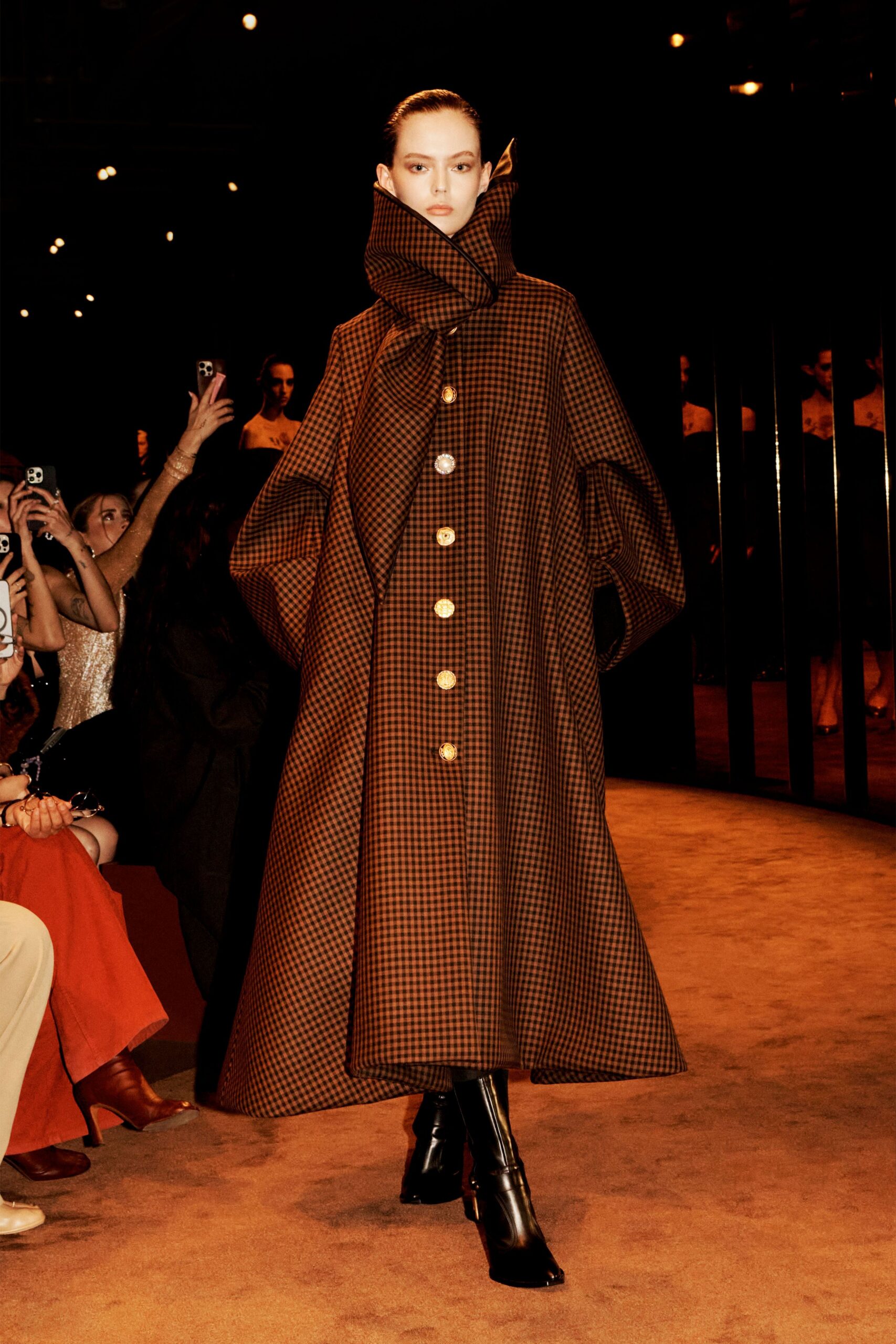 brown wool long-sleeve collared oversized checked buttoned coat