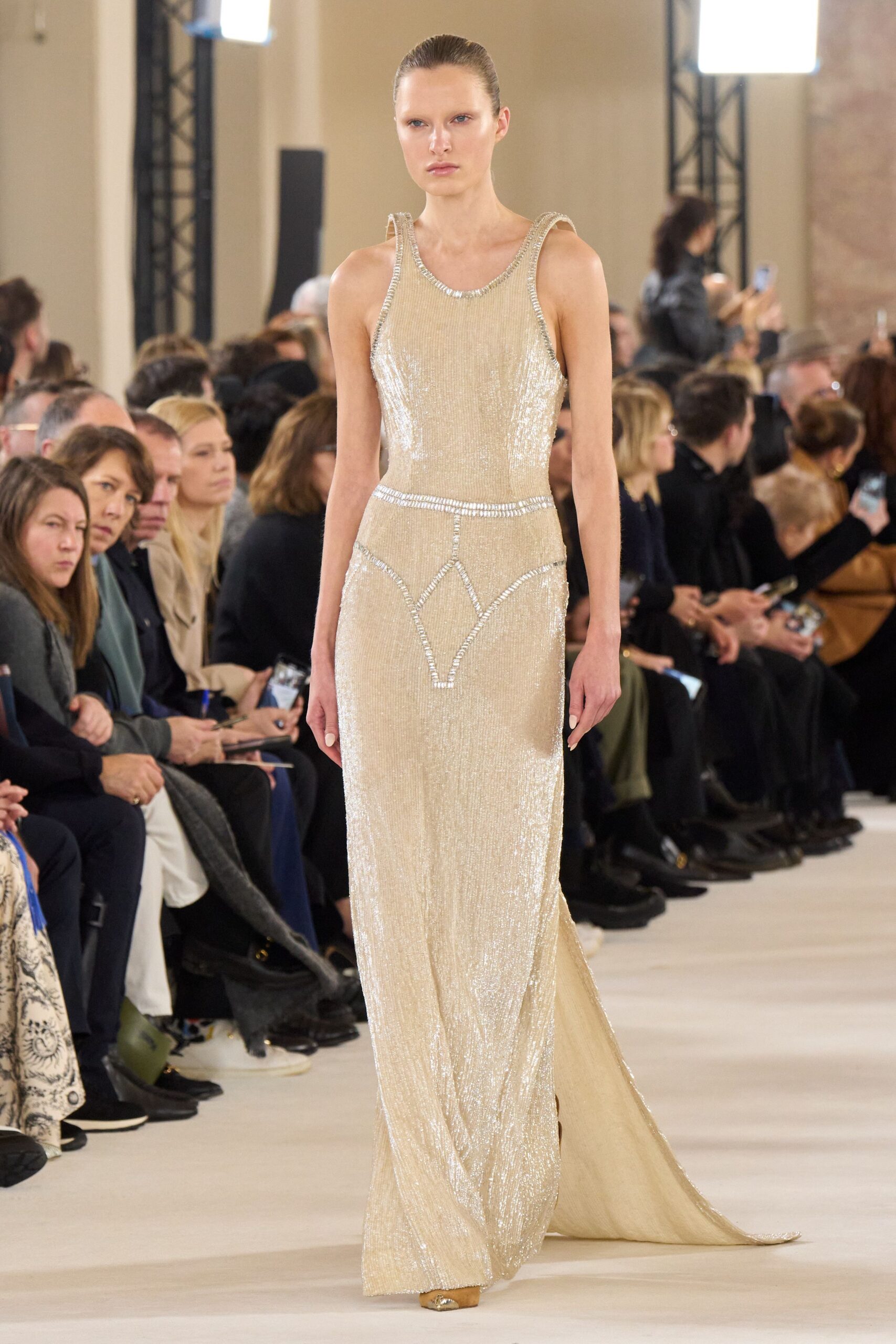 Schiaparelli Spring 2024 Couture Look 16