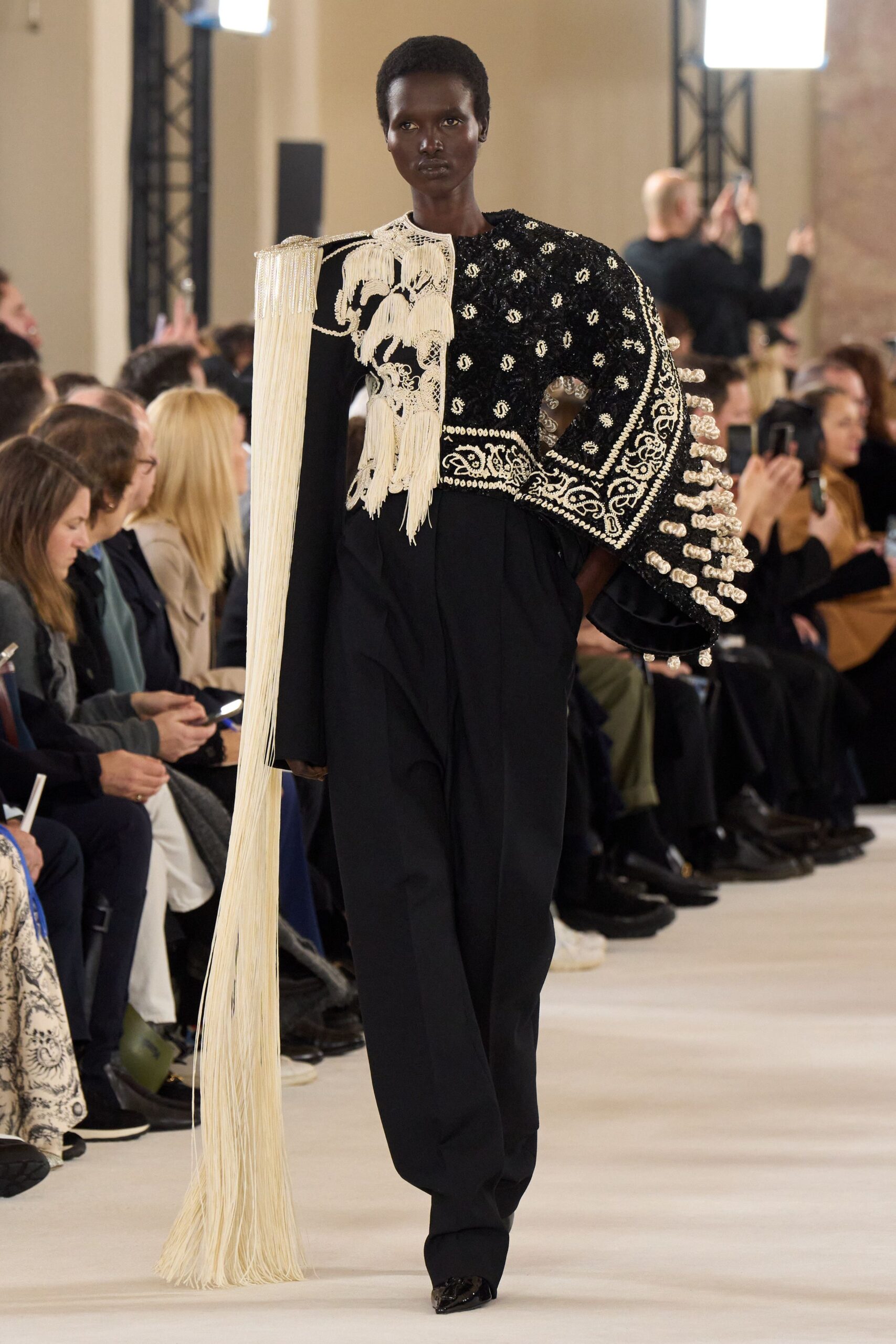 Schiaparelli Spring 2024 Couture Look 21