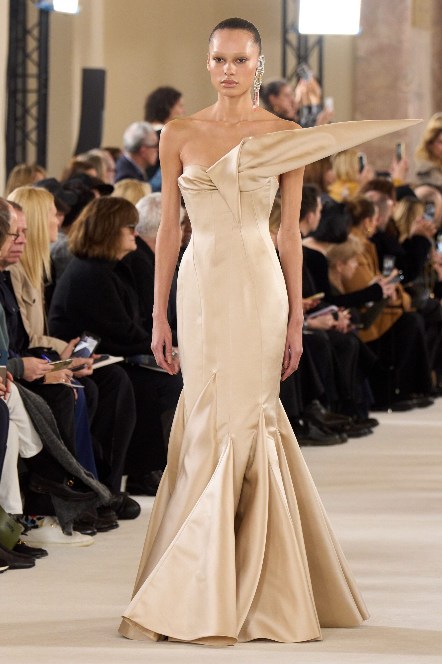 Schiaparelli Spring 2024 Couture Look 27