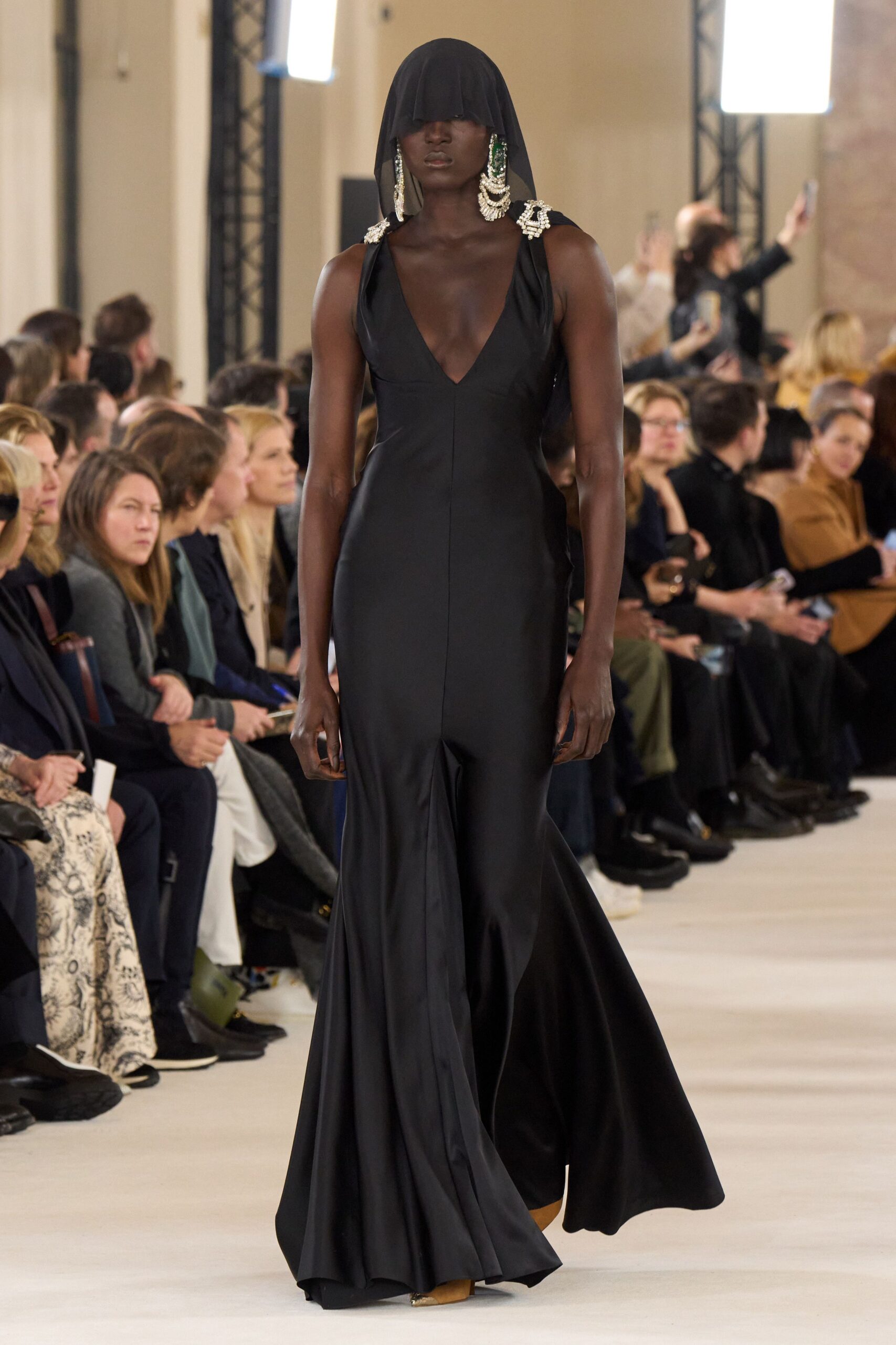 Schiaparelli Spring 2024 Couture Look 31