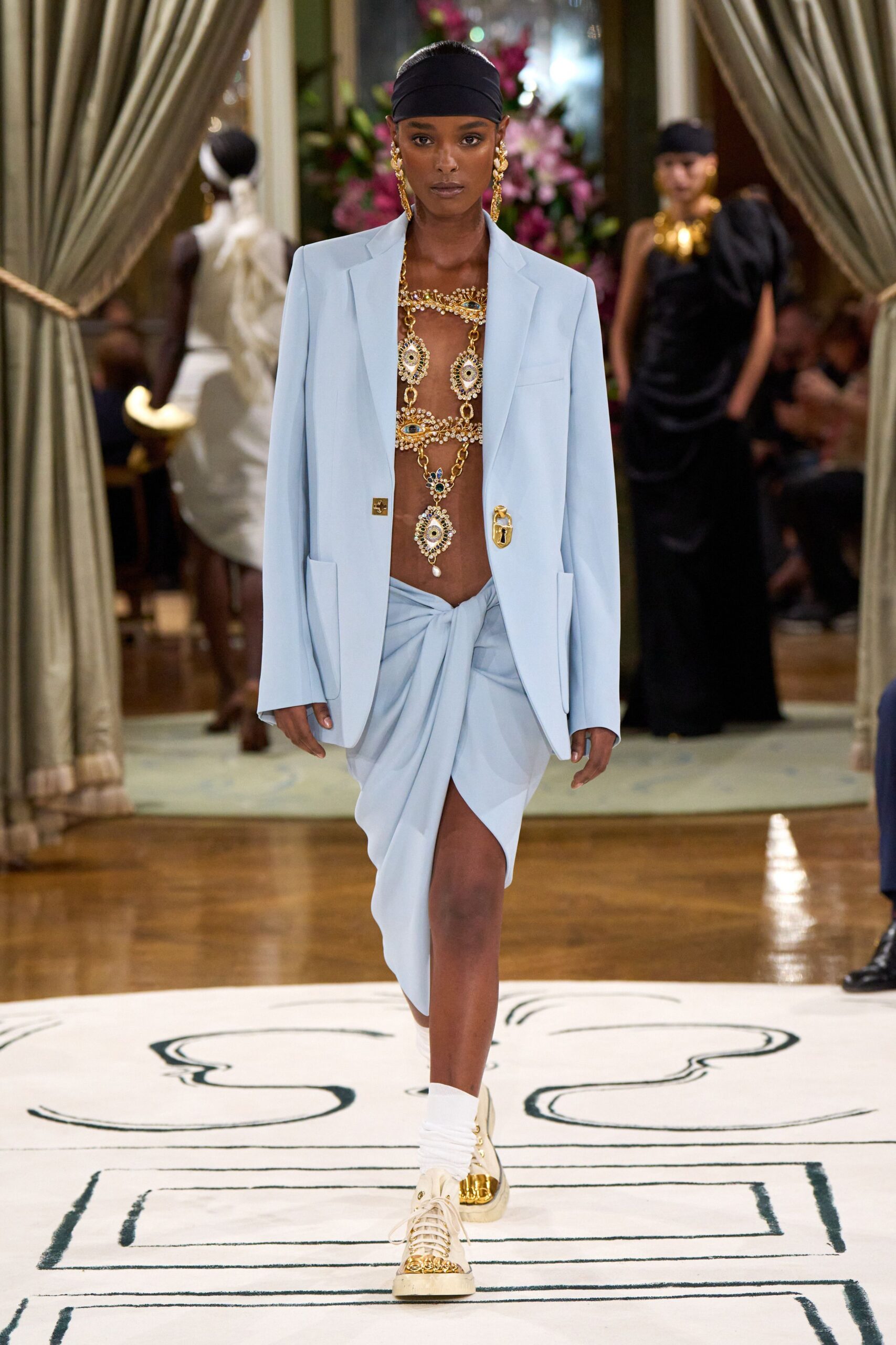 Schiaparelli Spring 2024 Ready-to-Wear Look 6