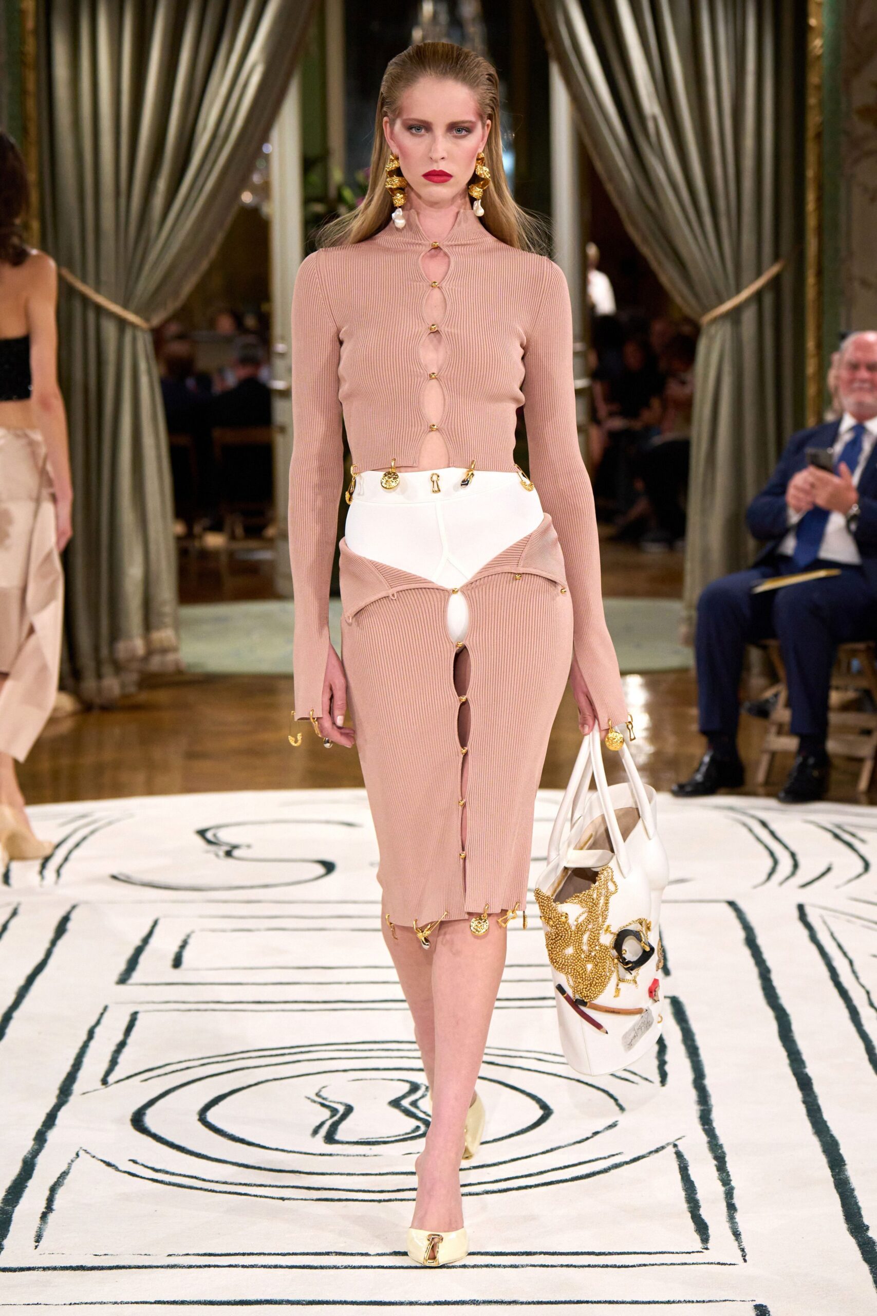 Schiaparelli Spring 2024 Ready-to-Wear Look 9