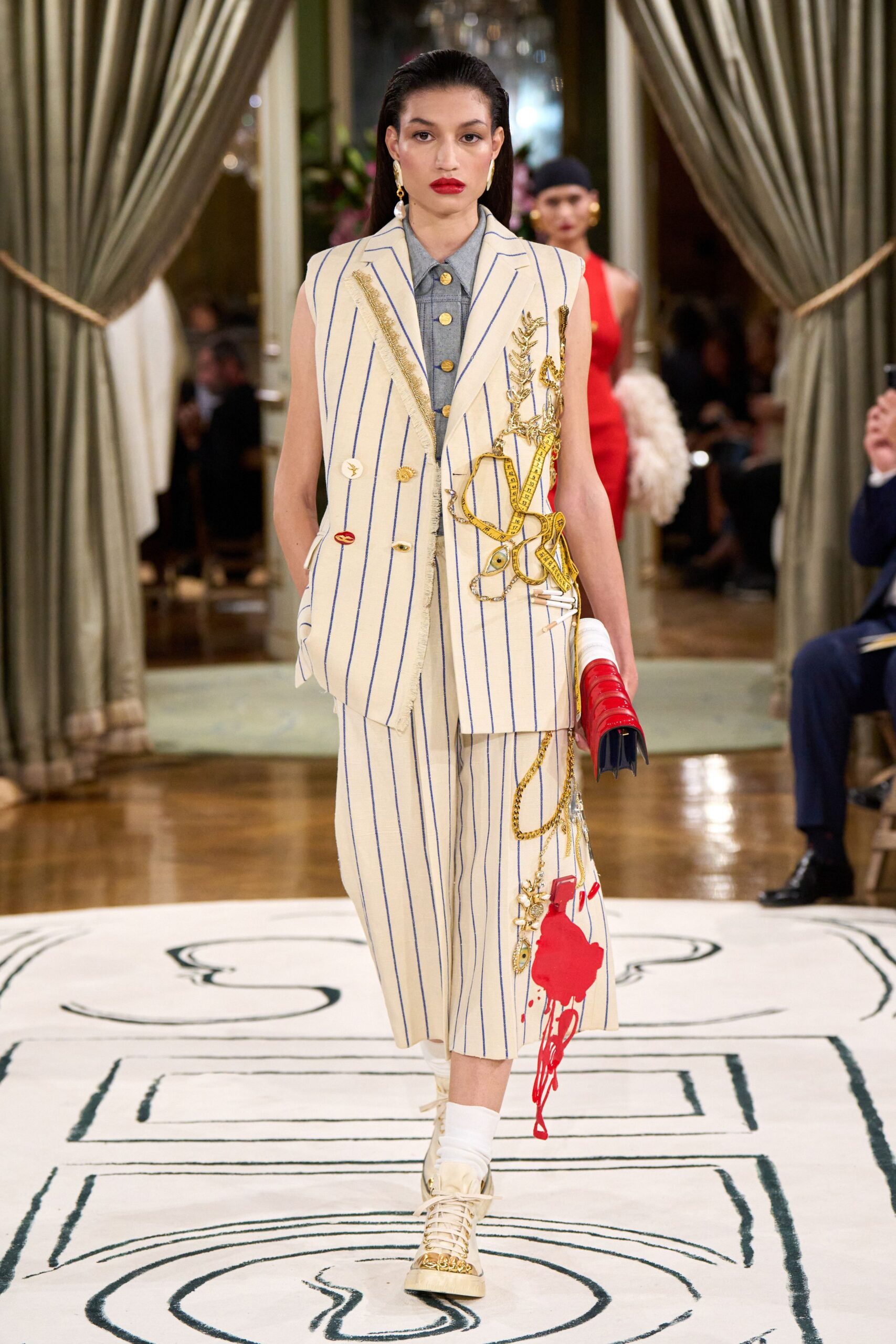 Schiaparelli Spring 2024 Ready-to-Wear Look 21