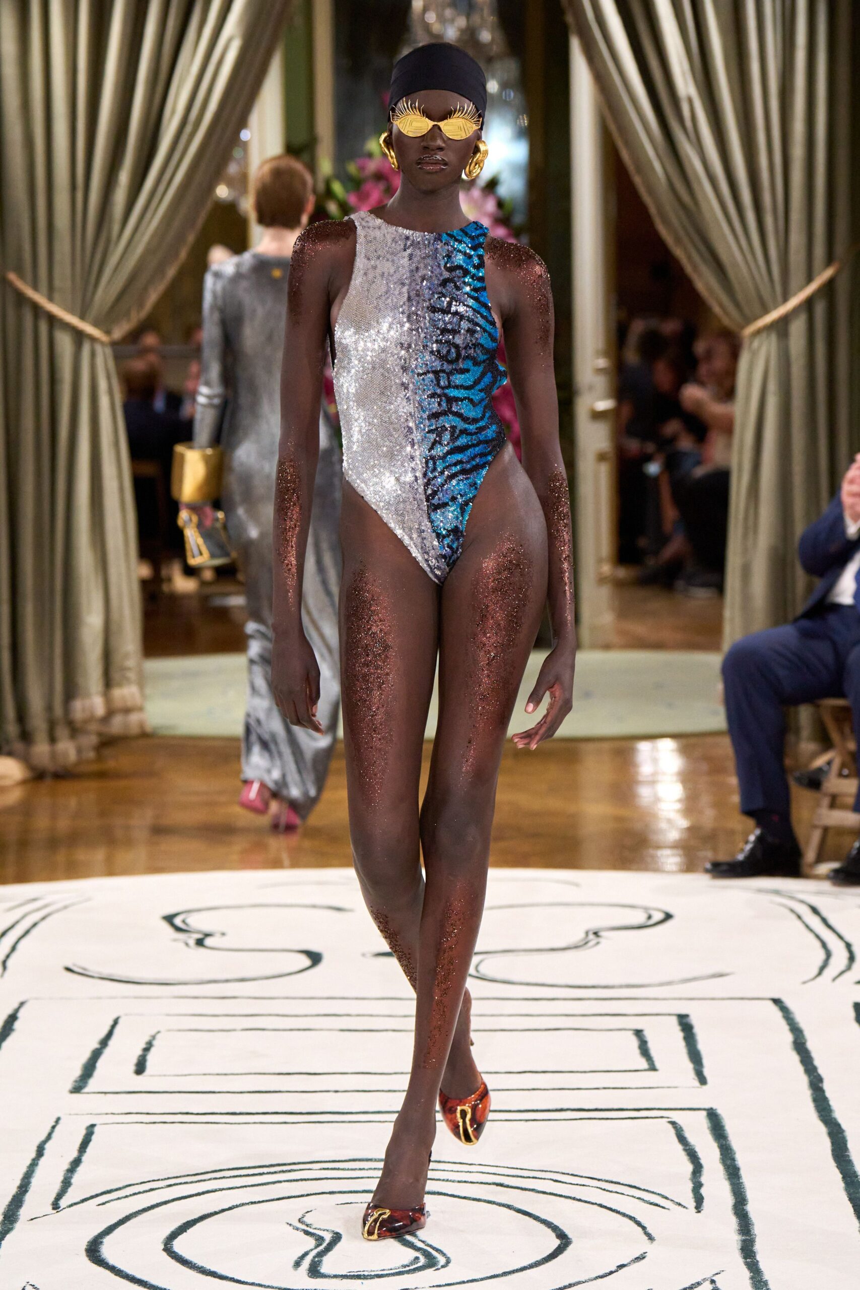 Schiaparelli Spring 2024 Ready-to-Wear Look 30