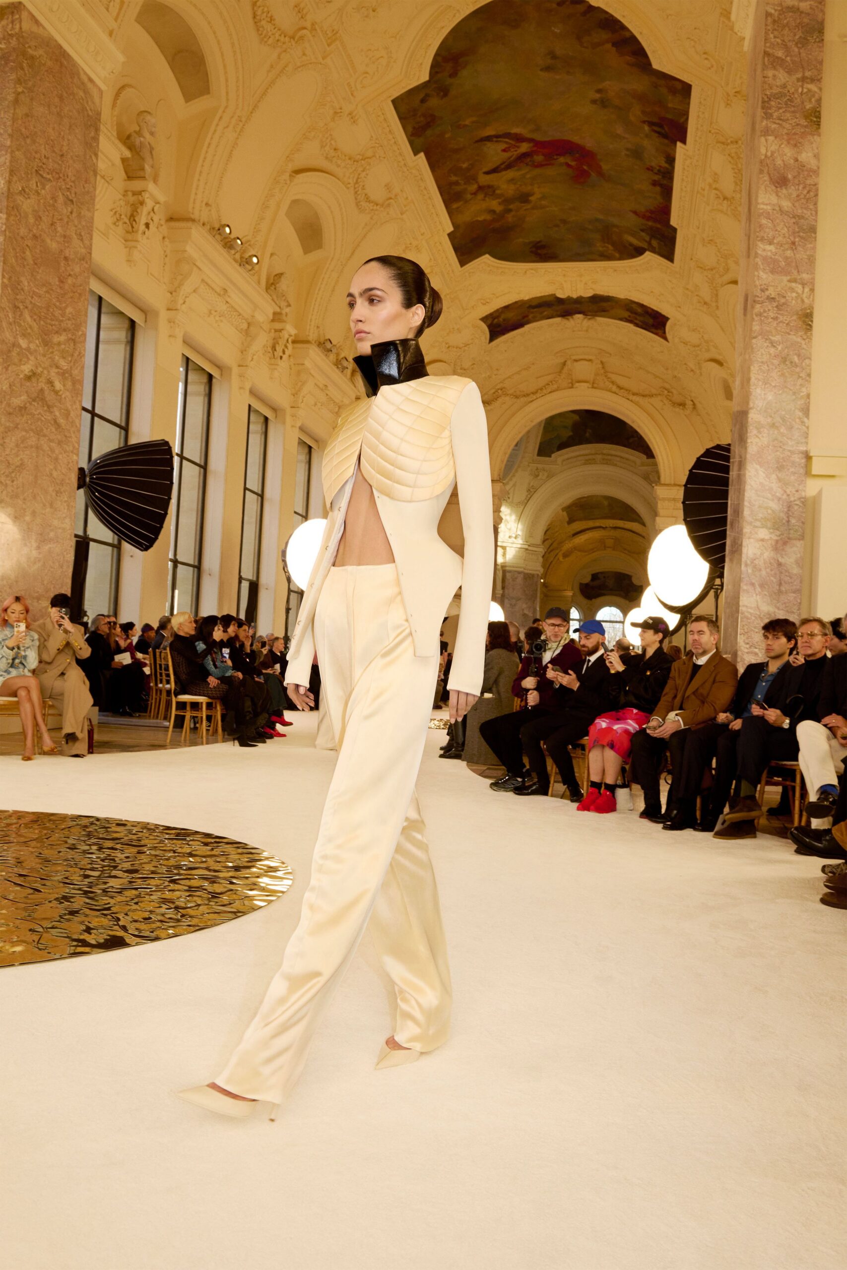 beige silk long-sleeve collared fitted pleated jacket