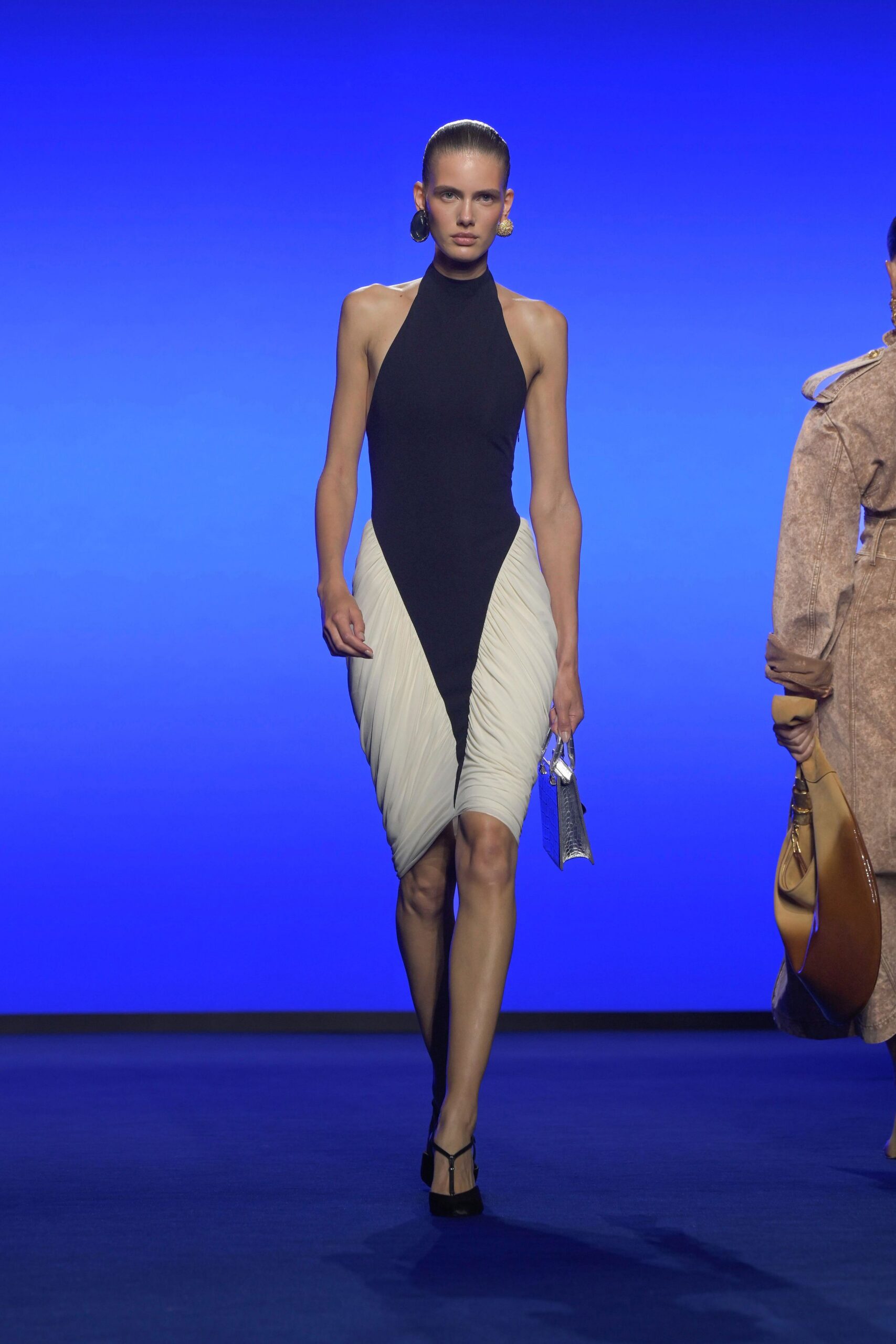 Schiaparelli Spring 2025 Ready-to-Wear Look 36