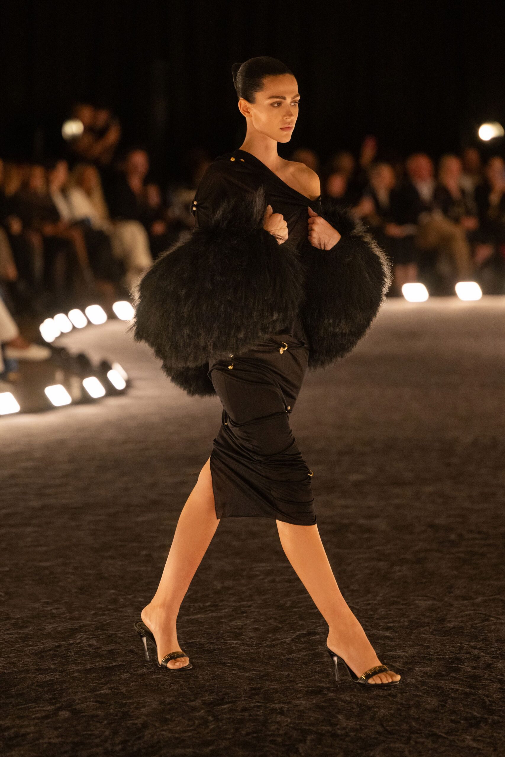 Schiaparelli Spring 2026 Ready-to-Wear Look 29