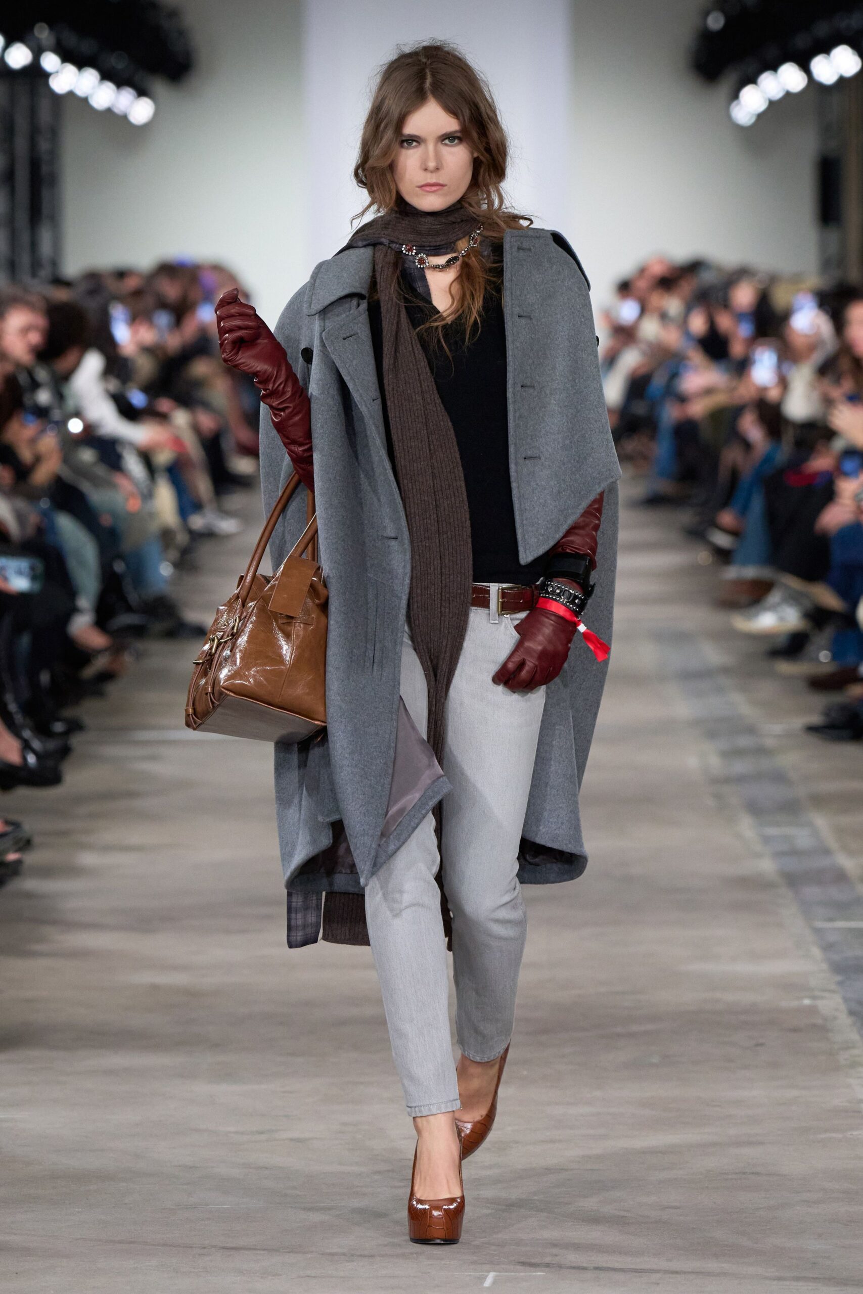 gray wool long-sleeve collared relaxed layered coat