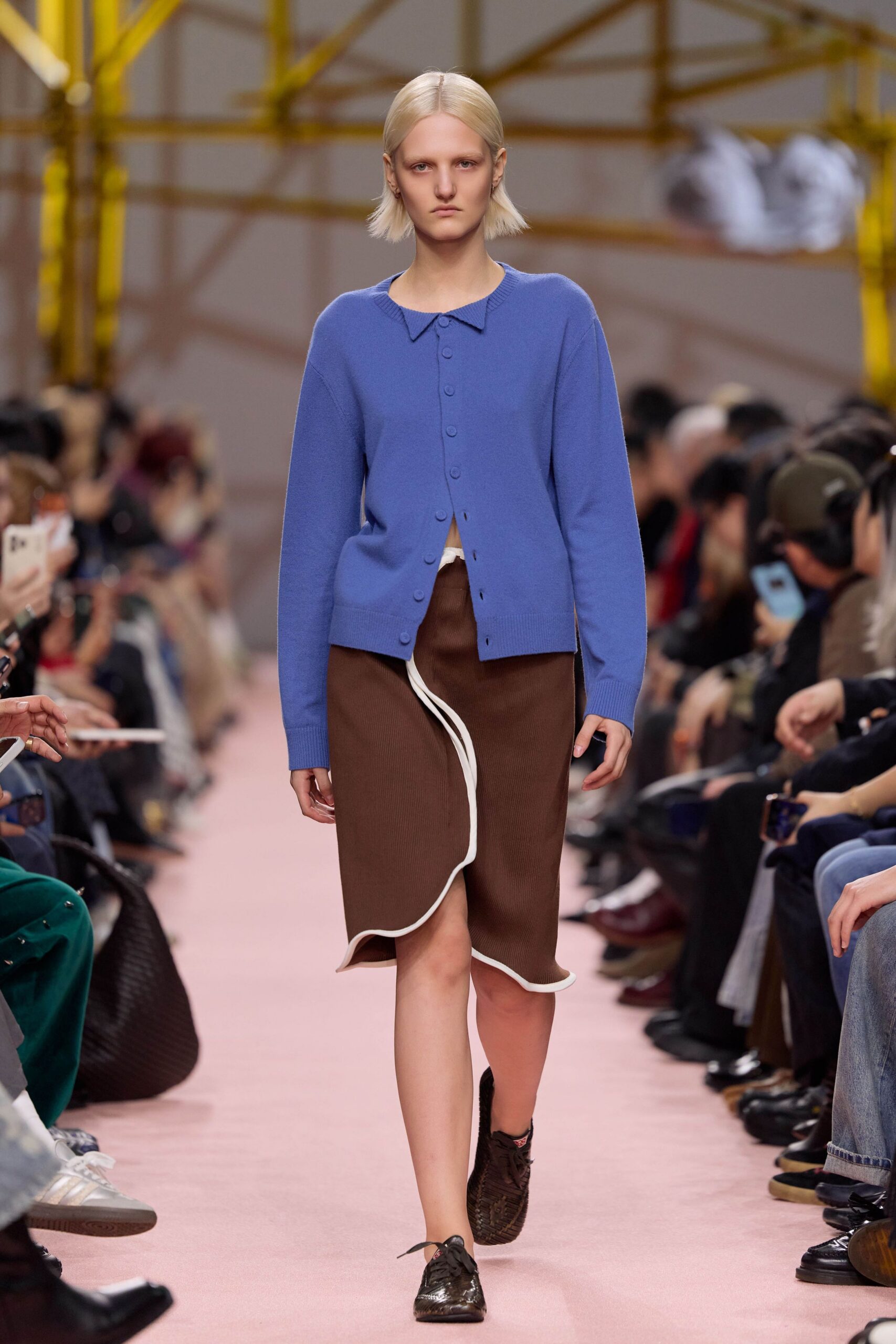 blue cotton long-sleeve collared fitted cardigan