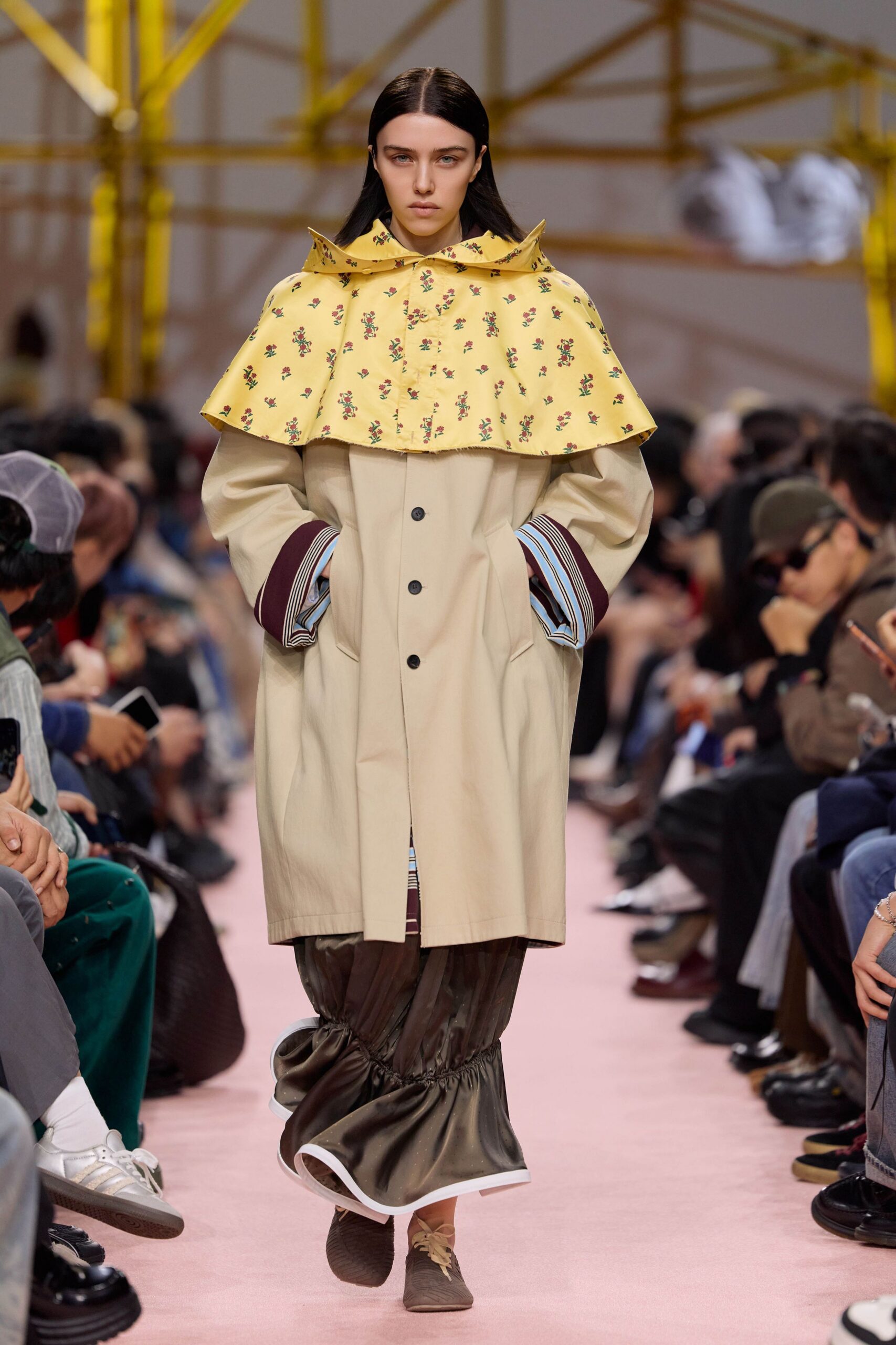 beige cotton long-sleeve collared relaxed buttoned embroidered coat
