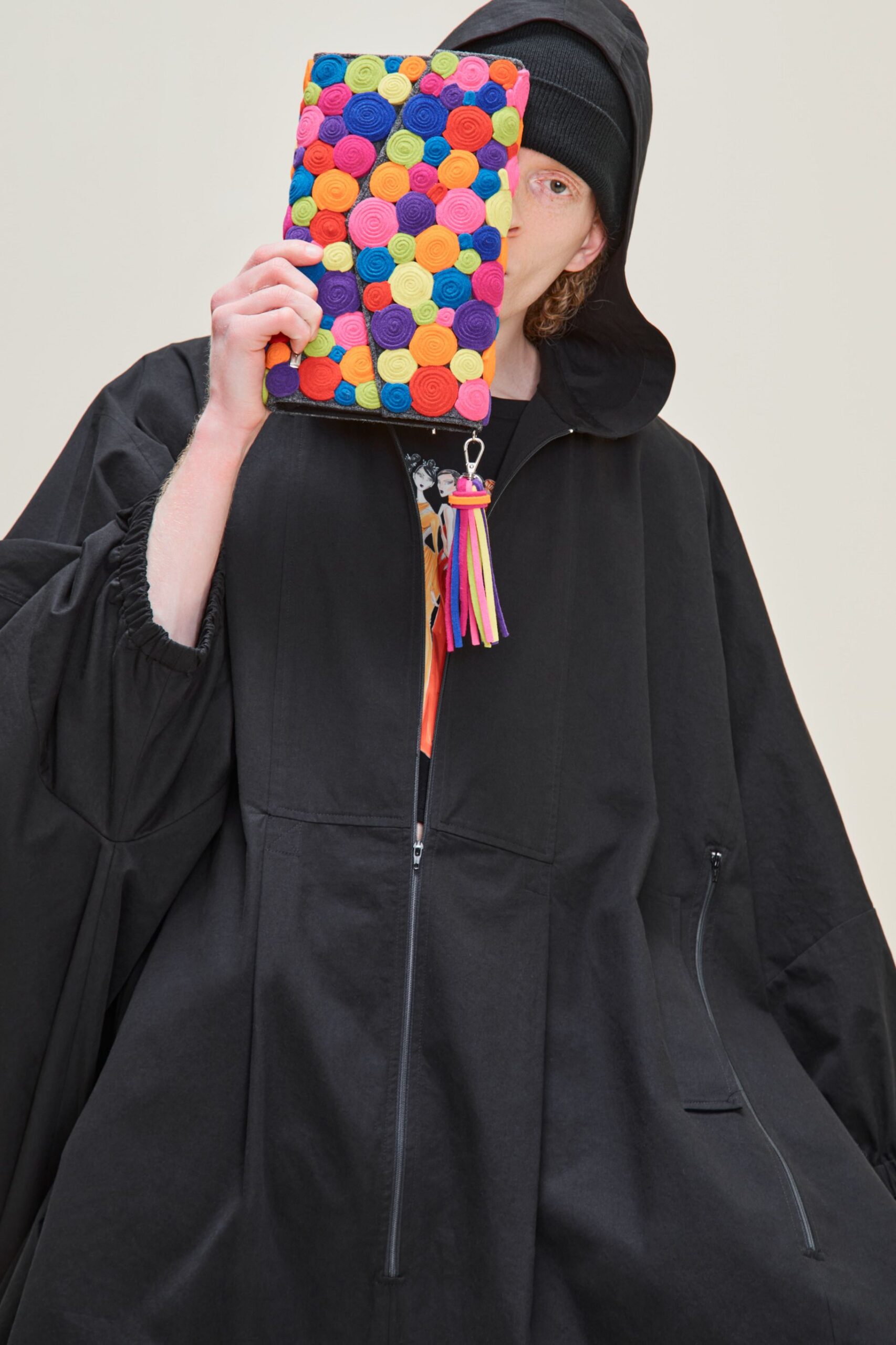 black cotton long-sleeve hooded oversized zippered poncho
