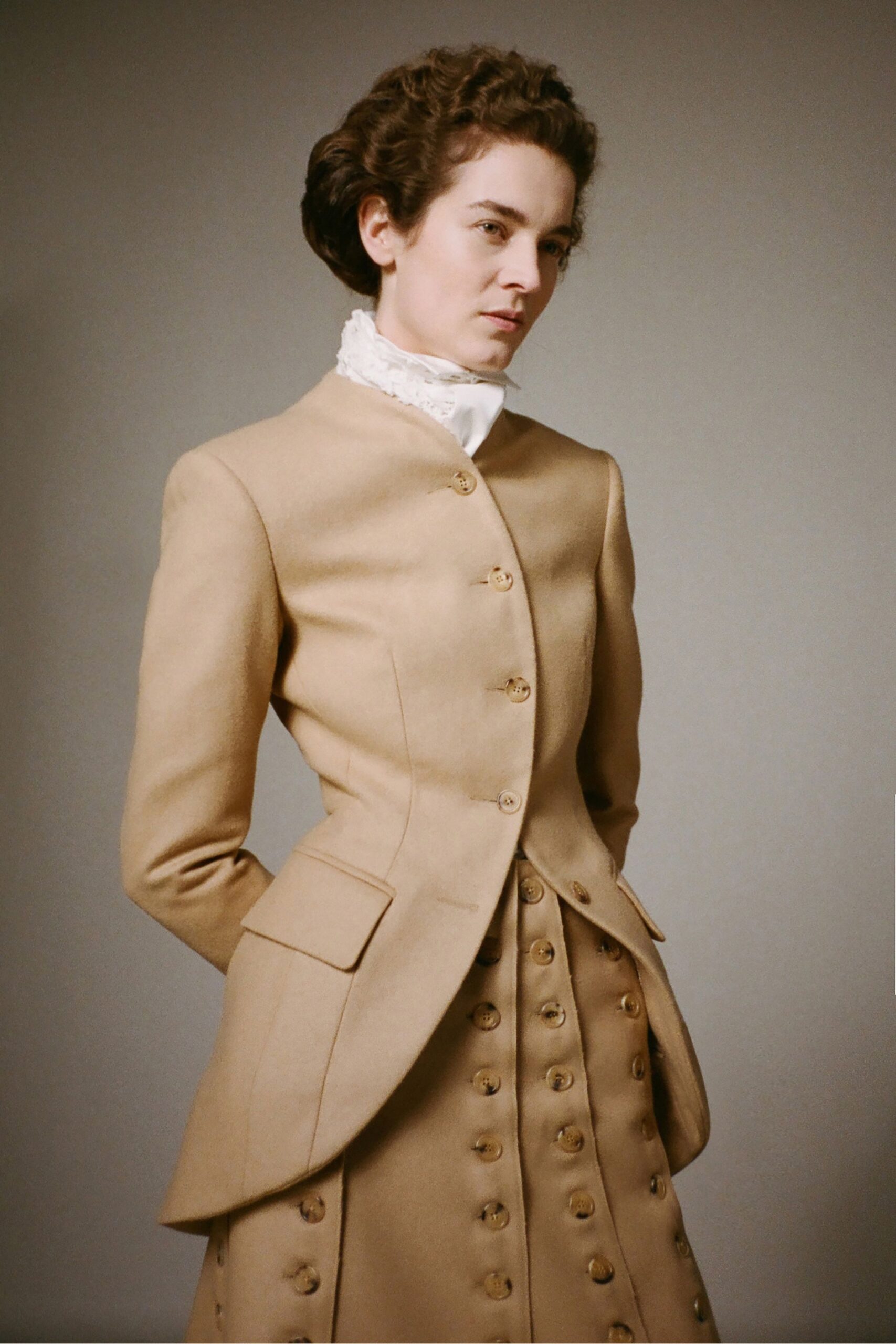beige wool long-sleeve collared tailored buttoned blazer