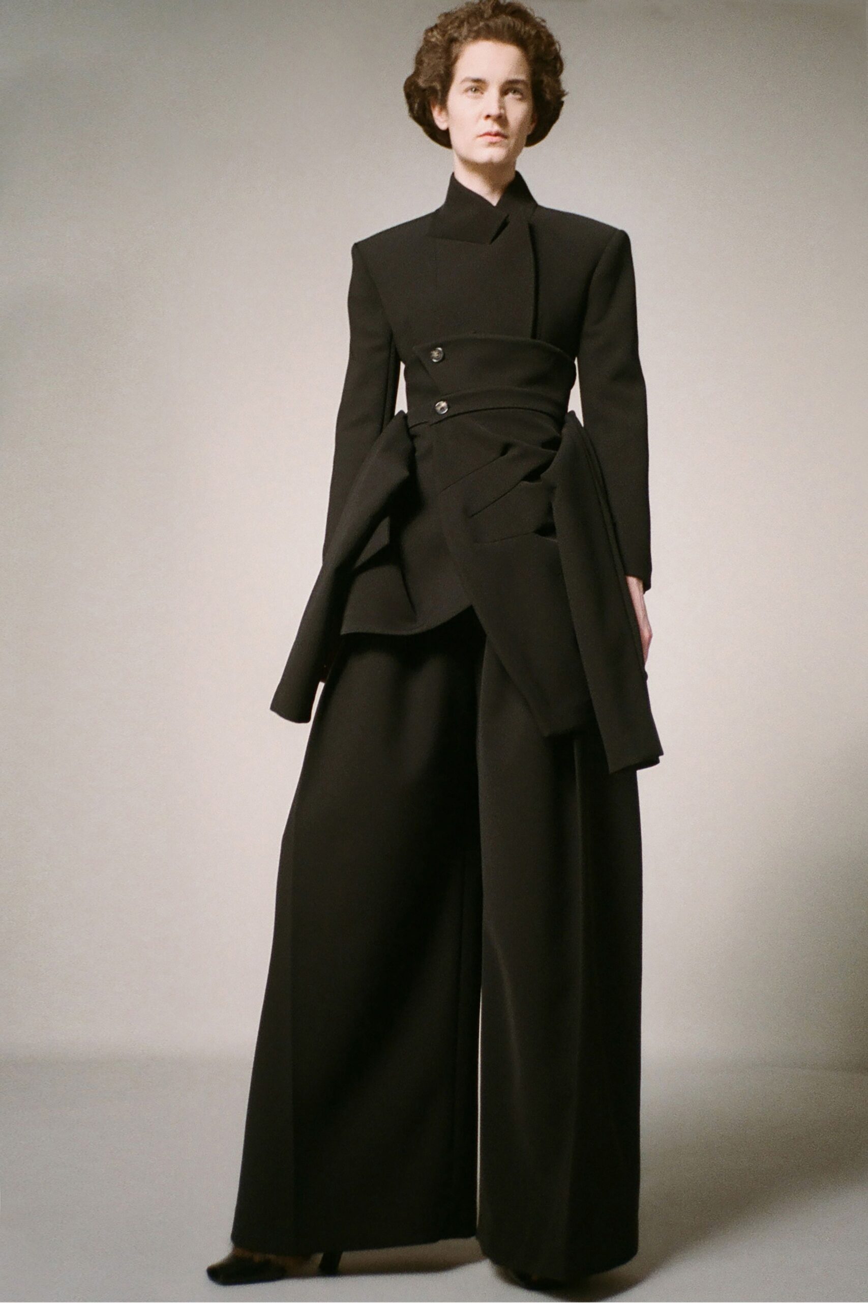 black wool long-sleeve collared structured belted blazer